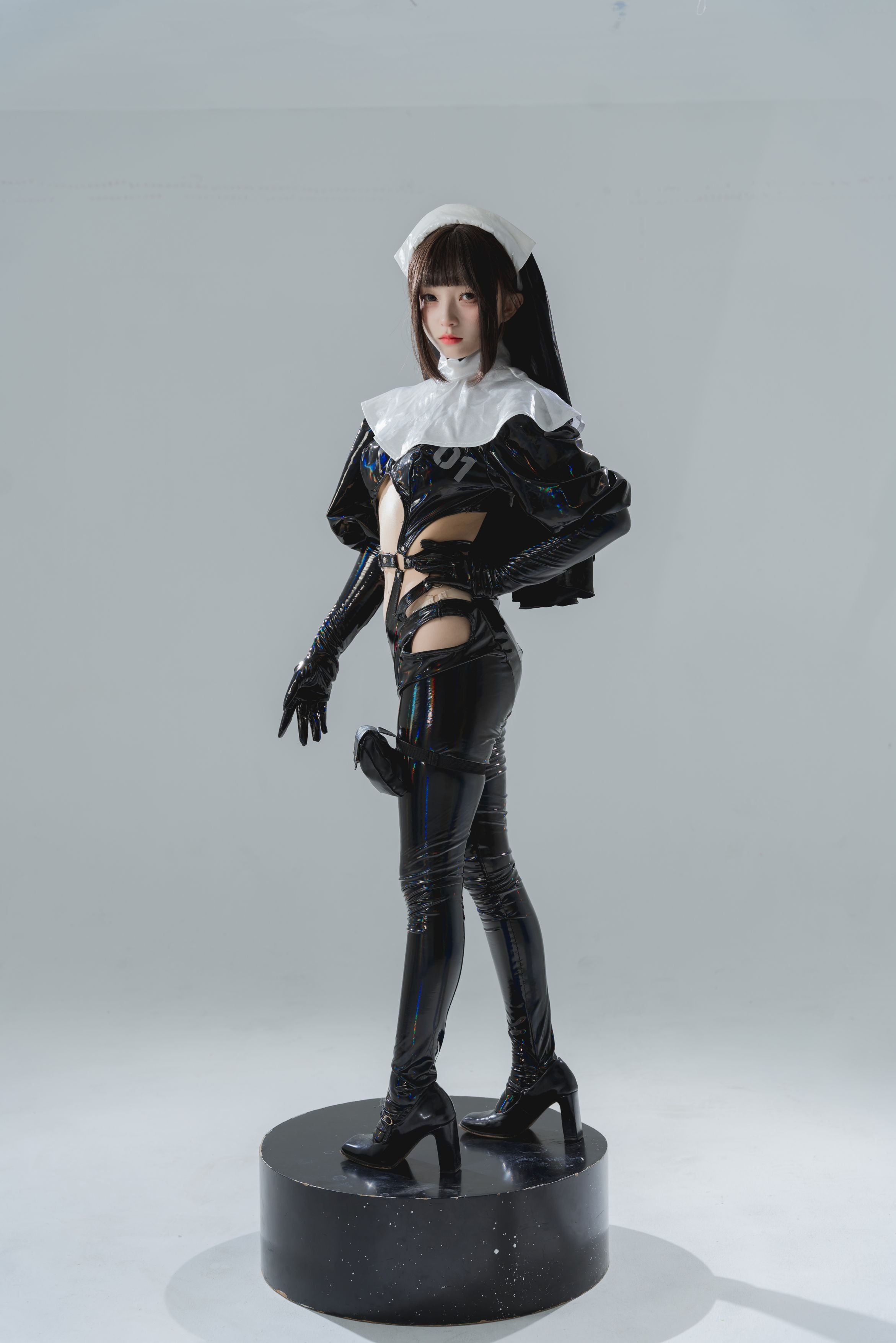 花玲漆皮修女38p10月2打赏群资源原版写真