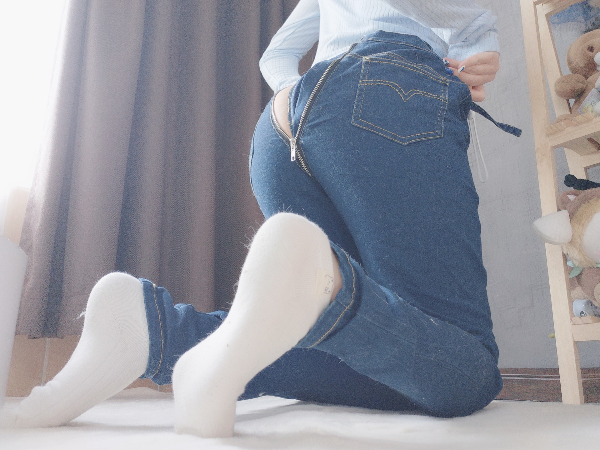 日奈娇牛仔裤自拍80P132MB套图