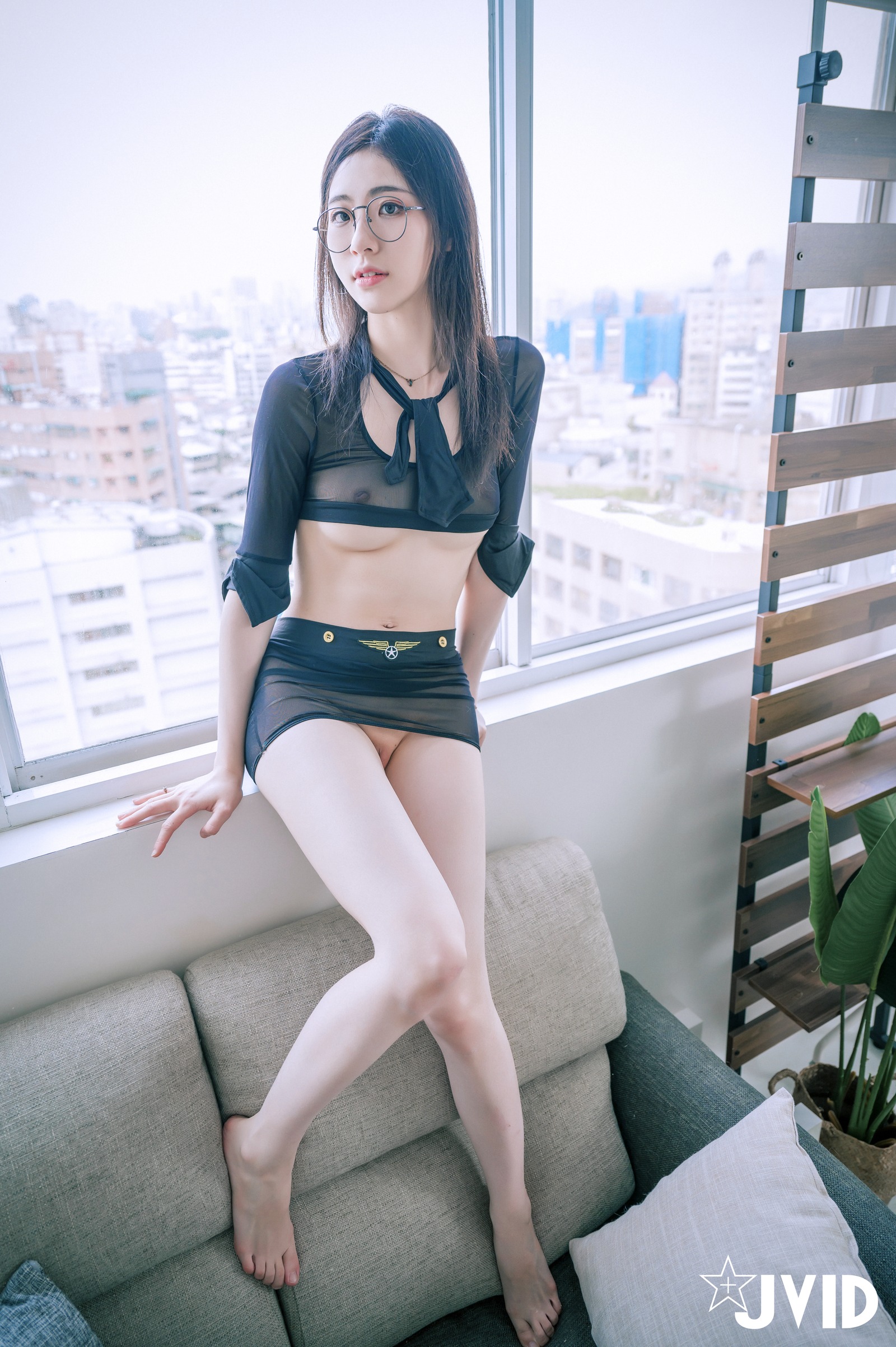 JVID阿黎暗黑空姐套图