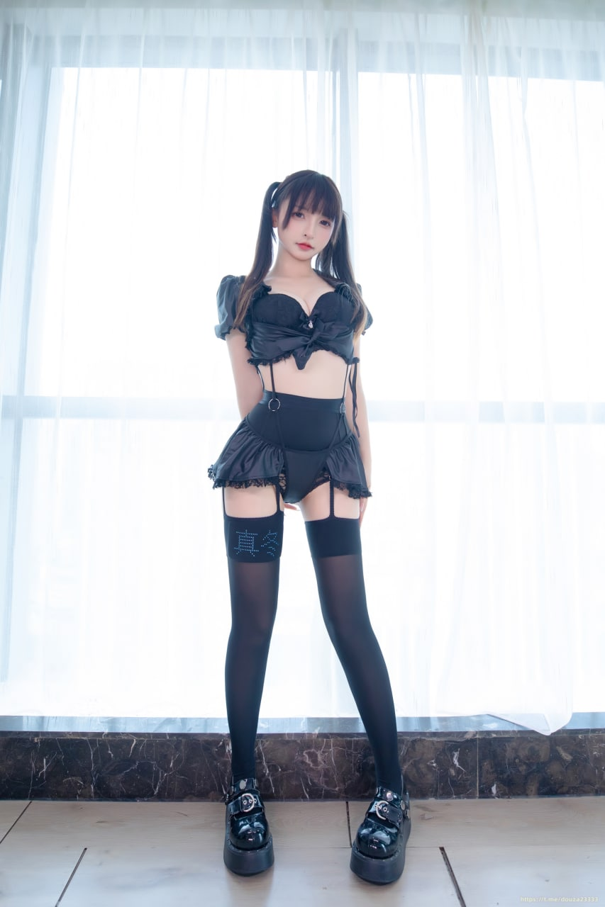 神楽坂真冬足底星光75P173MB精华合集