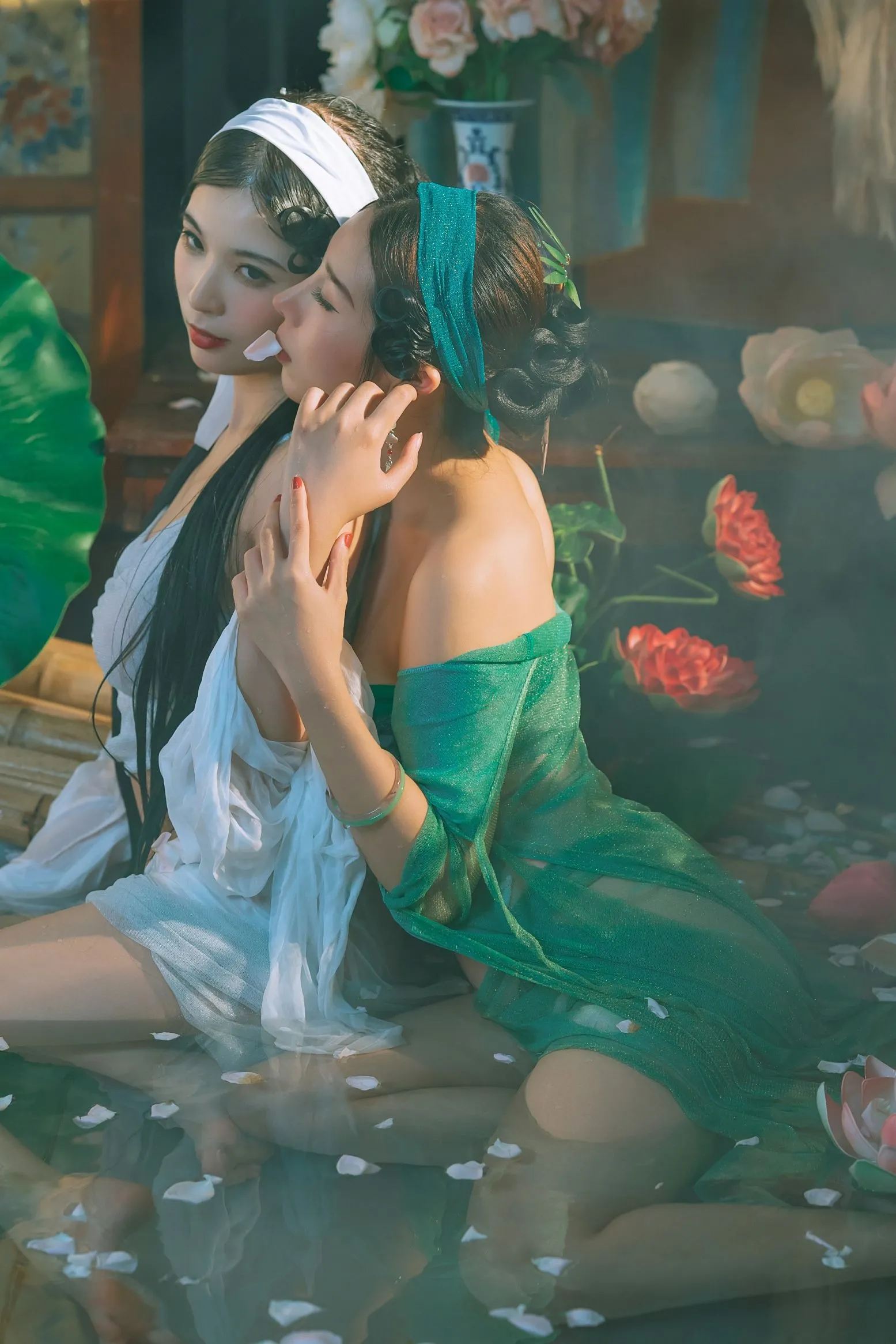 奶桃轩萧学姐双人旗袍白娘子青蛇缠绵12绸缎0405网红写真