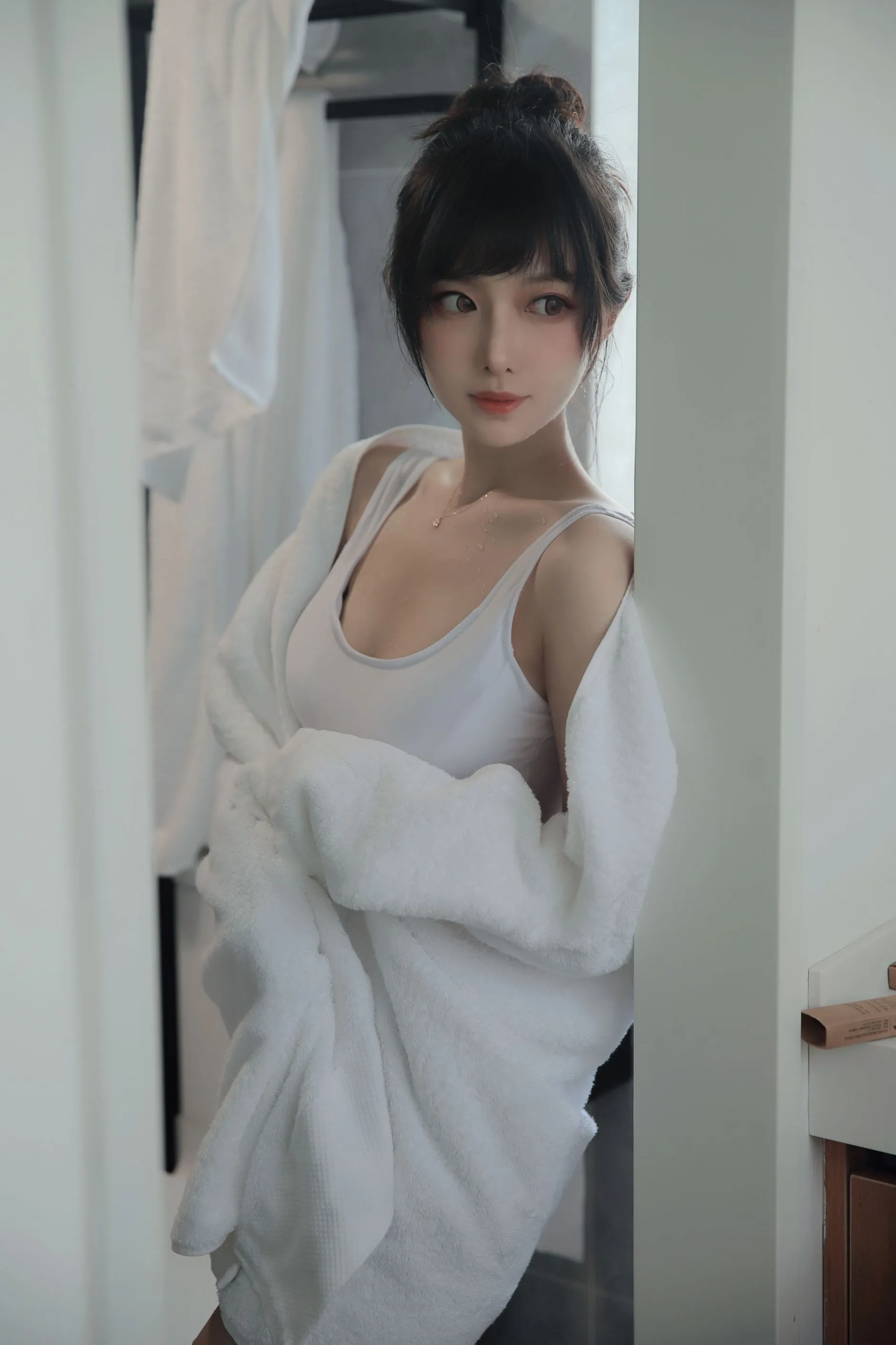 Shika小鹿鹿半透浴室22P51MB0613网红写真