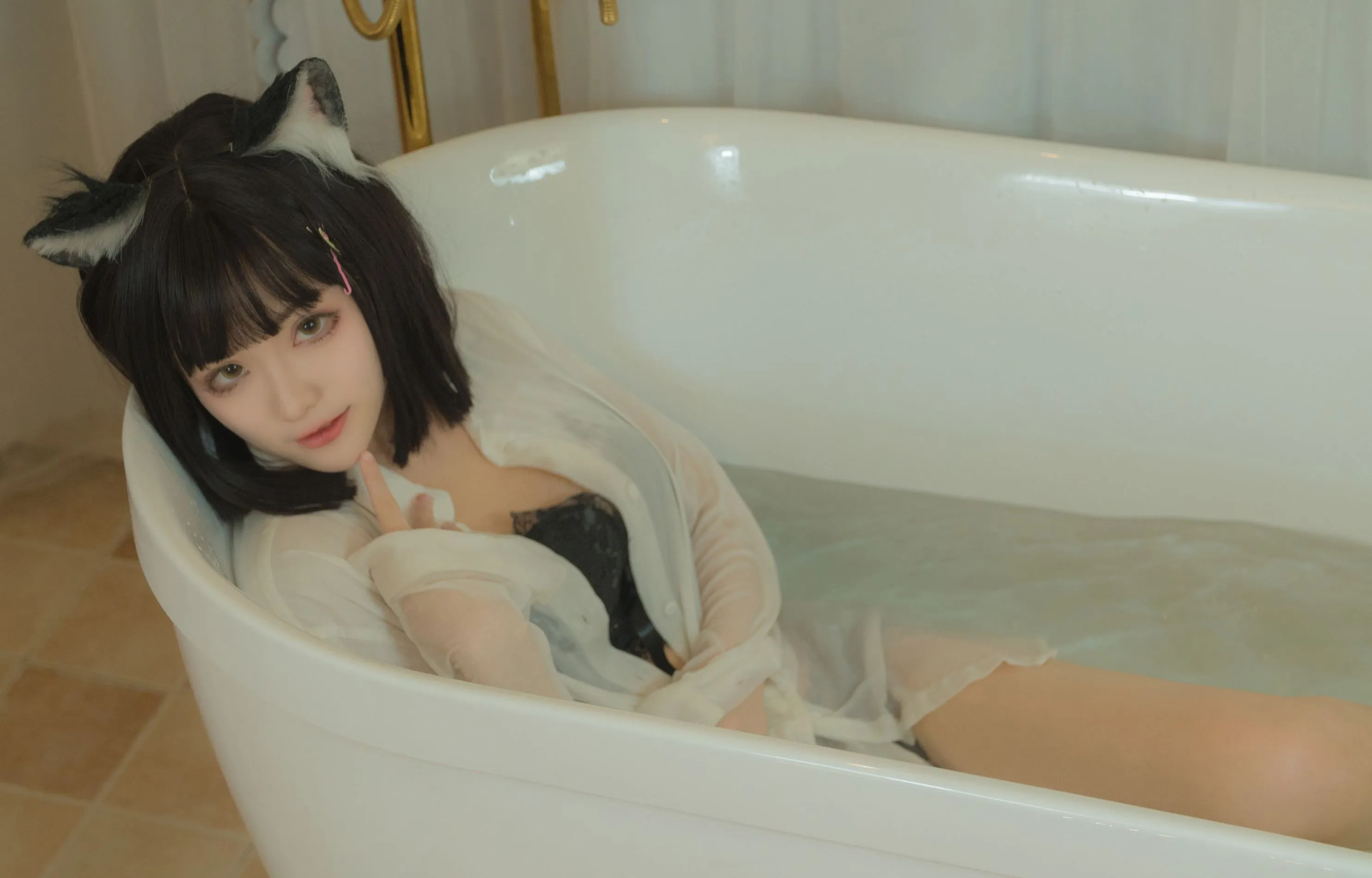 NO010猫报恩90P989MB完整合集