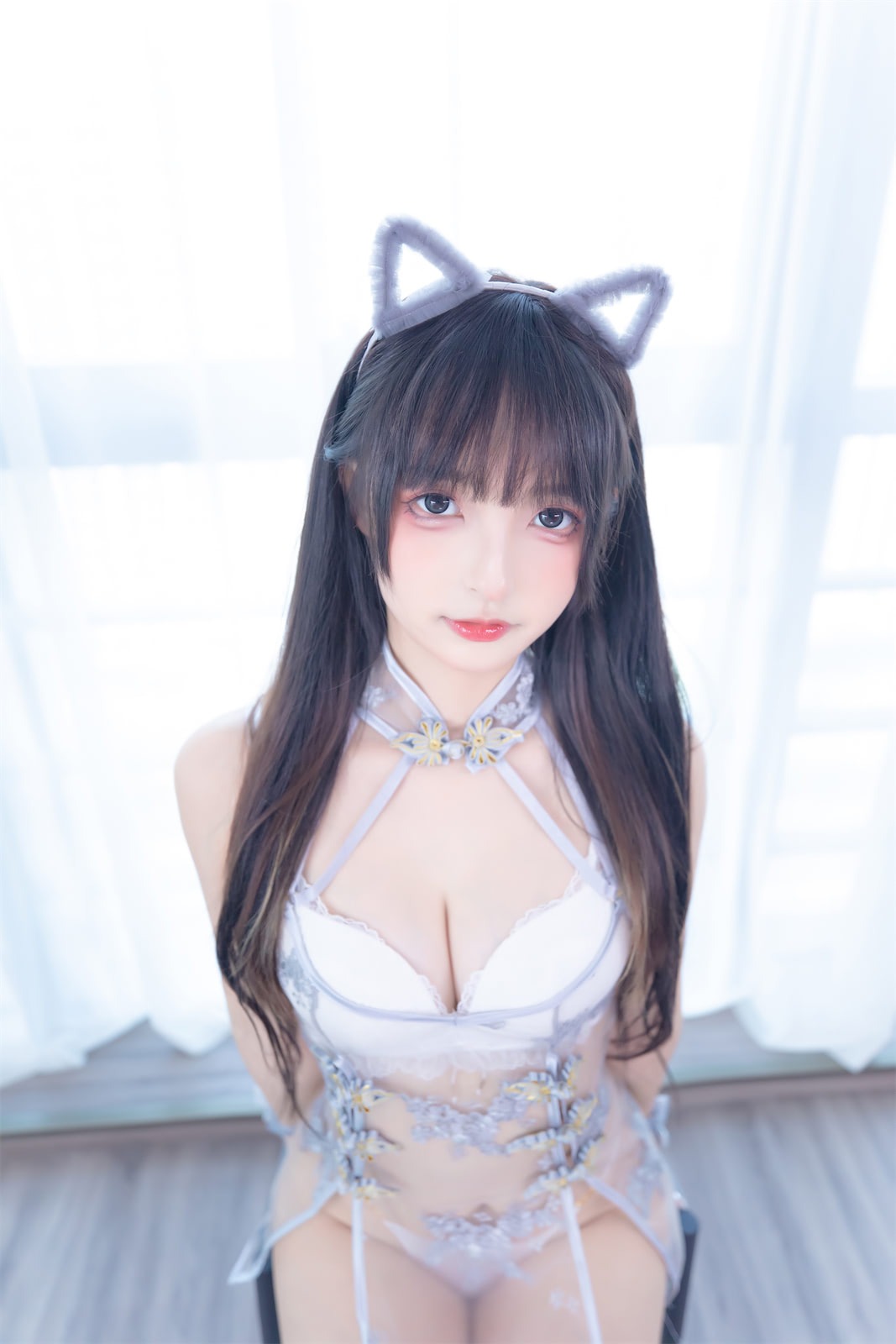 神楽坂真冬羞涩喵喵网红写真