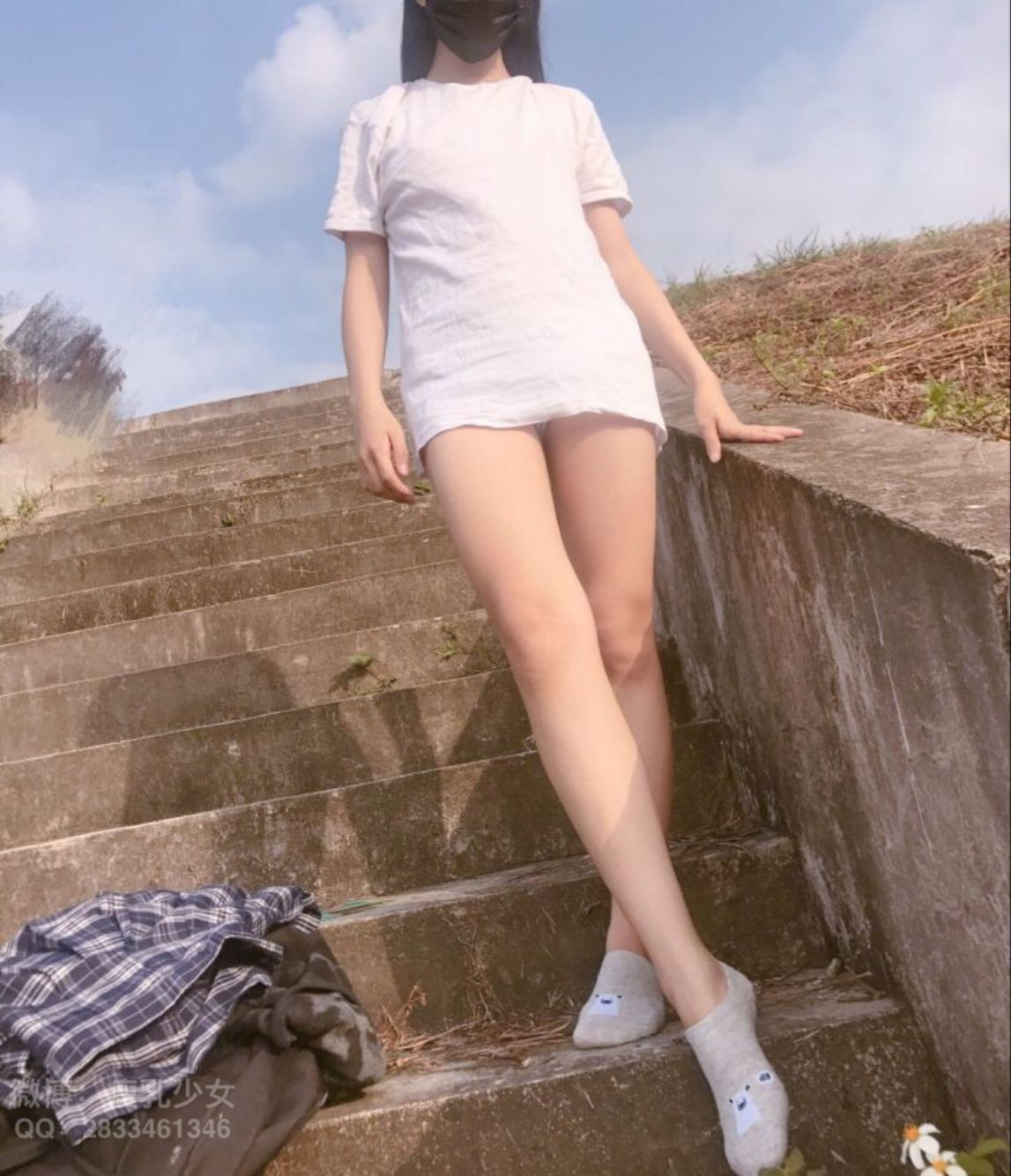 奶肌酱公园露出36P0912人气合集