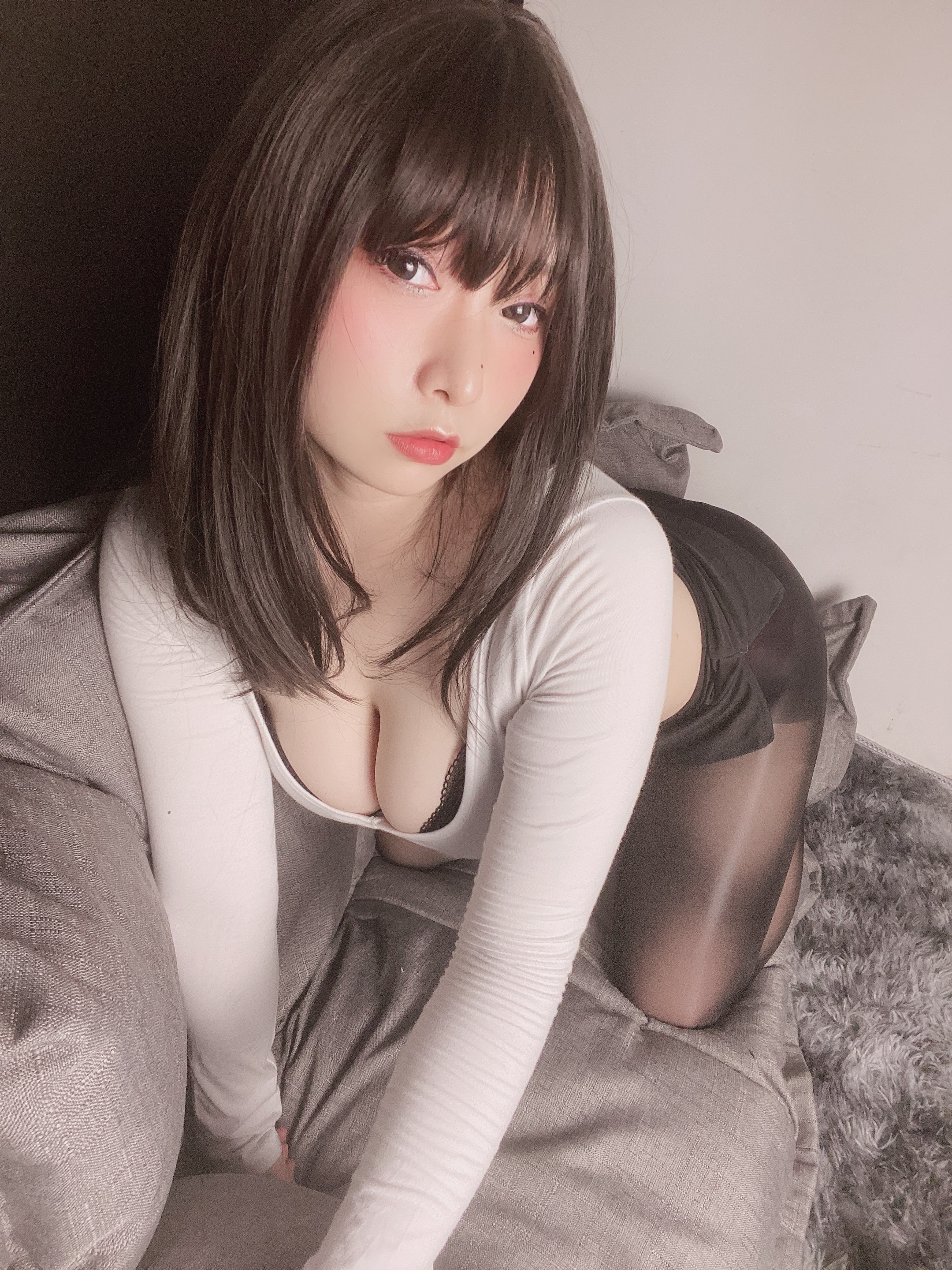 小泉学姐吖涞觅19P70MB0301精修版
