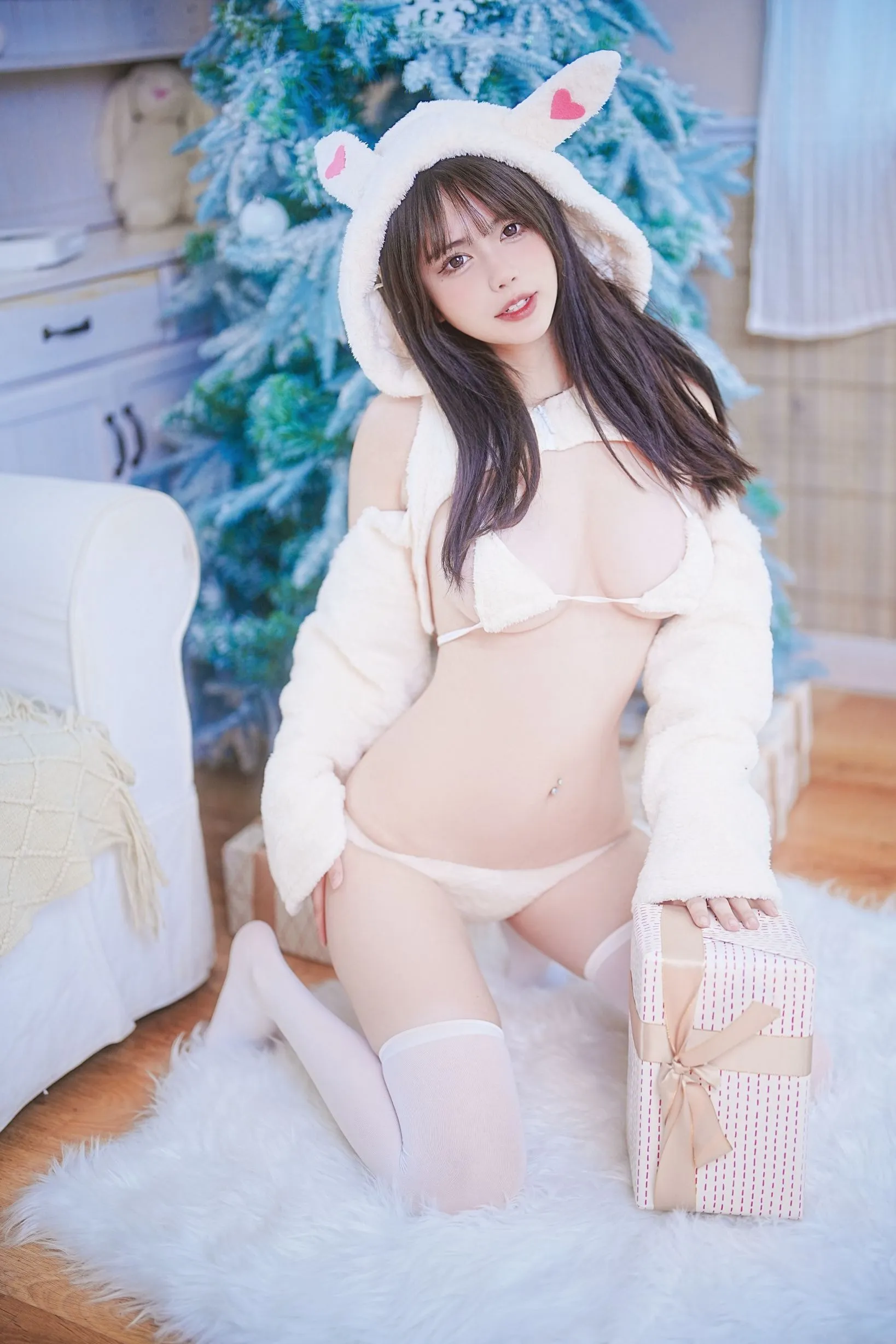 Tina很妖孽呀小兔子乖乖52P699MB高清全套