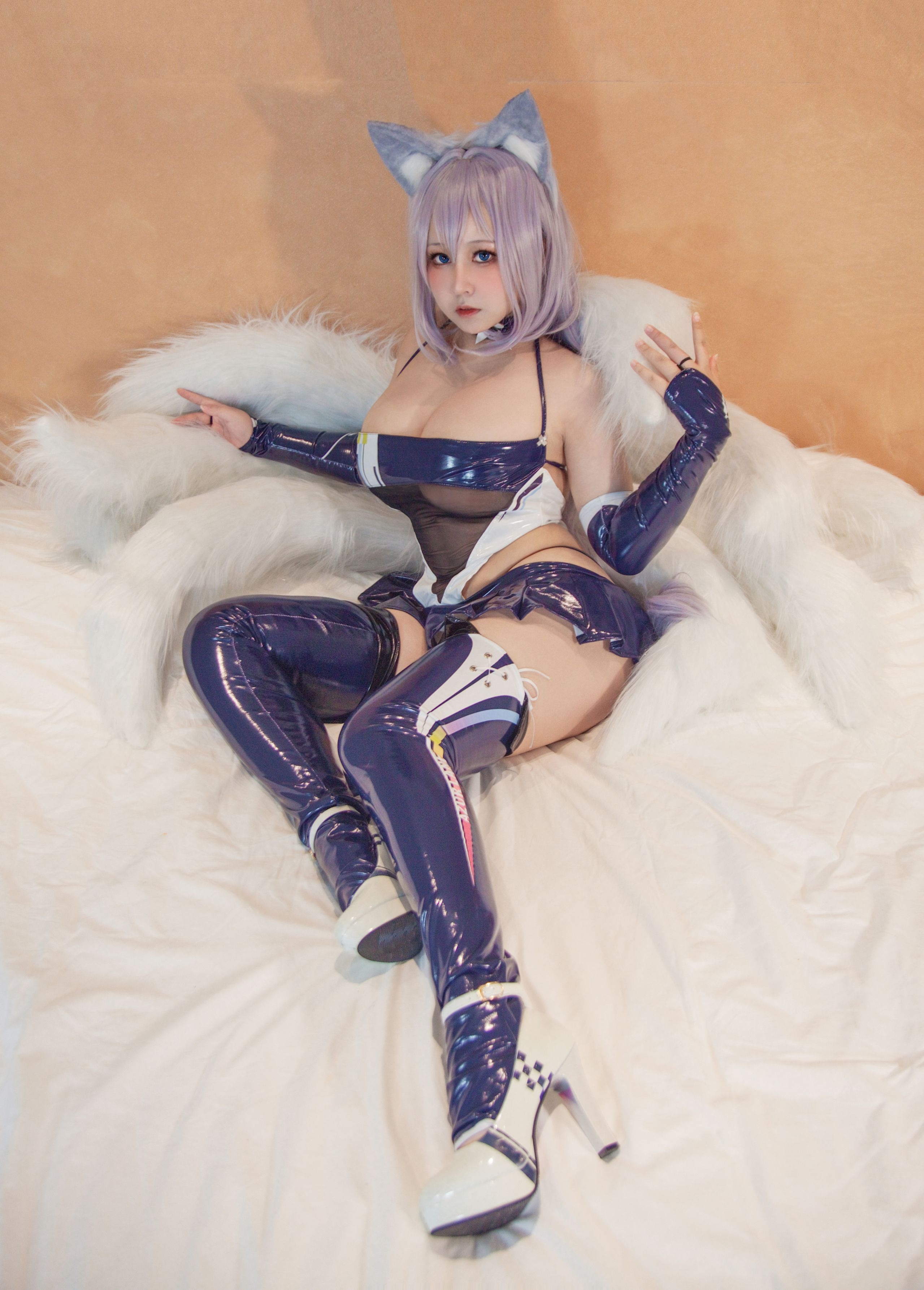 KANEKO_咔喵信浓赛车浴缸60P2V136GB碧蓝航线信浓赛车女郎60张2视频136GB分享专区
