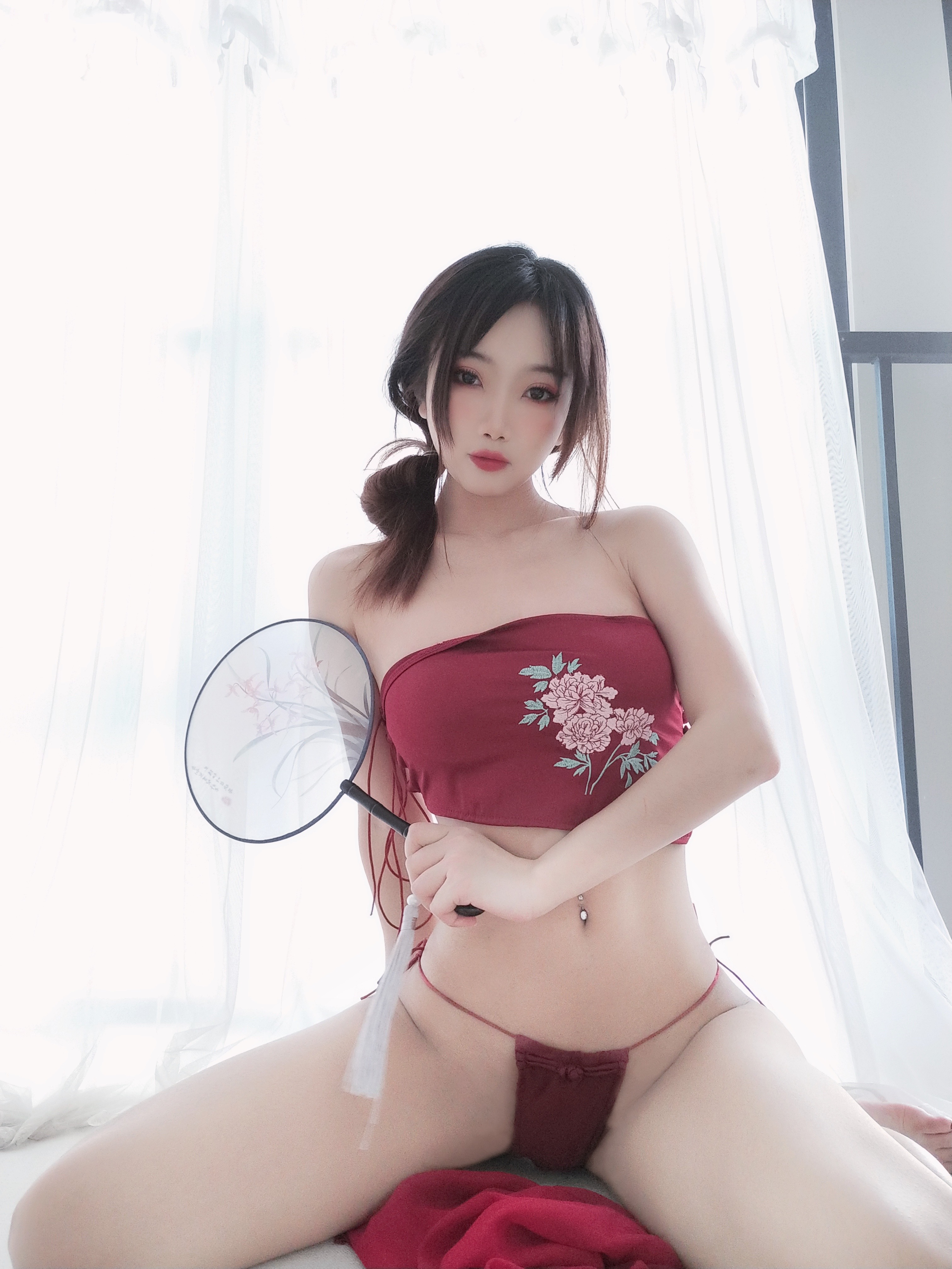 鬼畜瑶在不在wNO038情趣红肚兜30P2V238MB0408原版写真