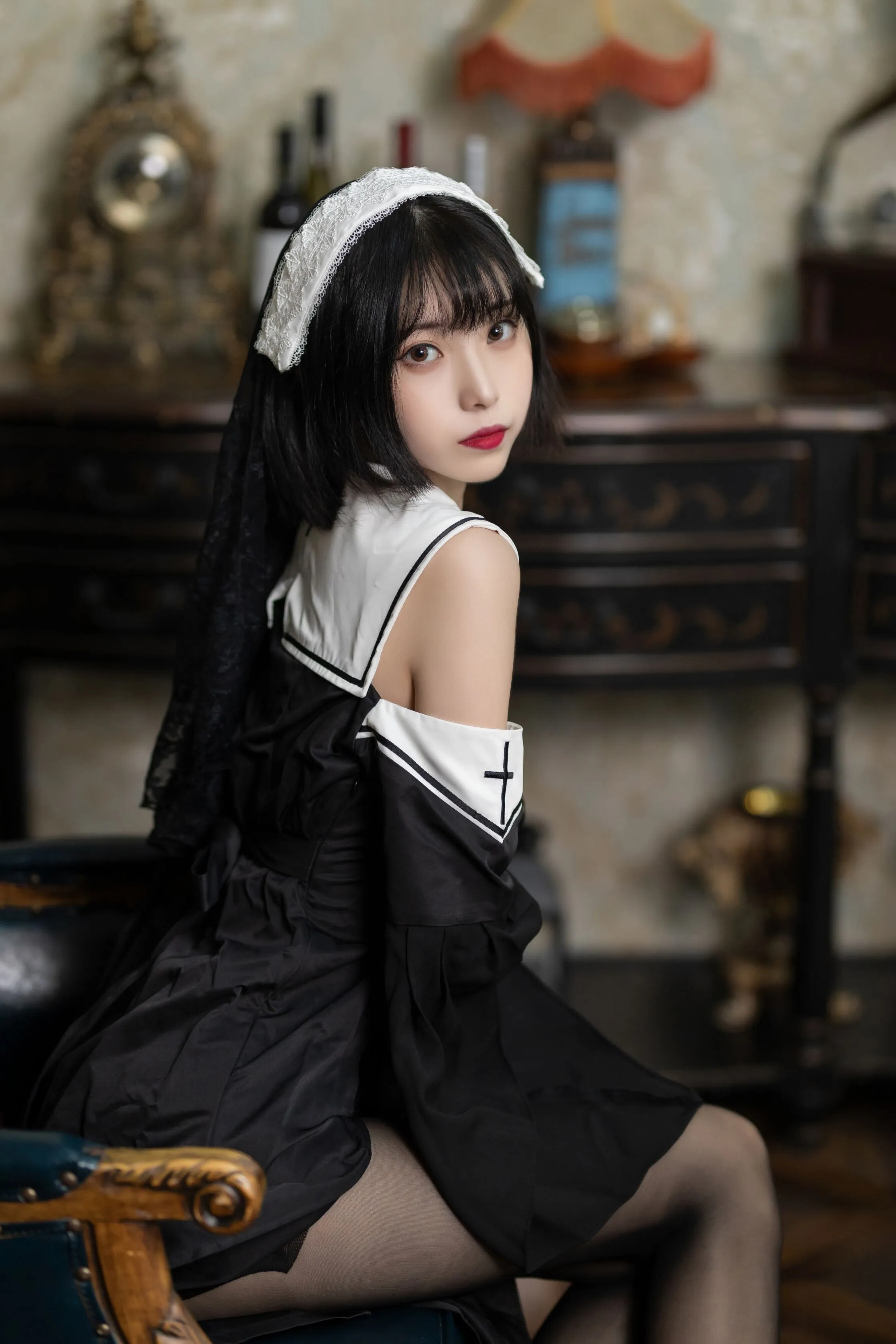 许岚LAN暗黑修女40P640MB免费福利