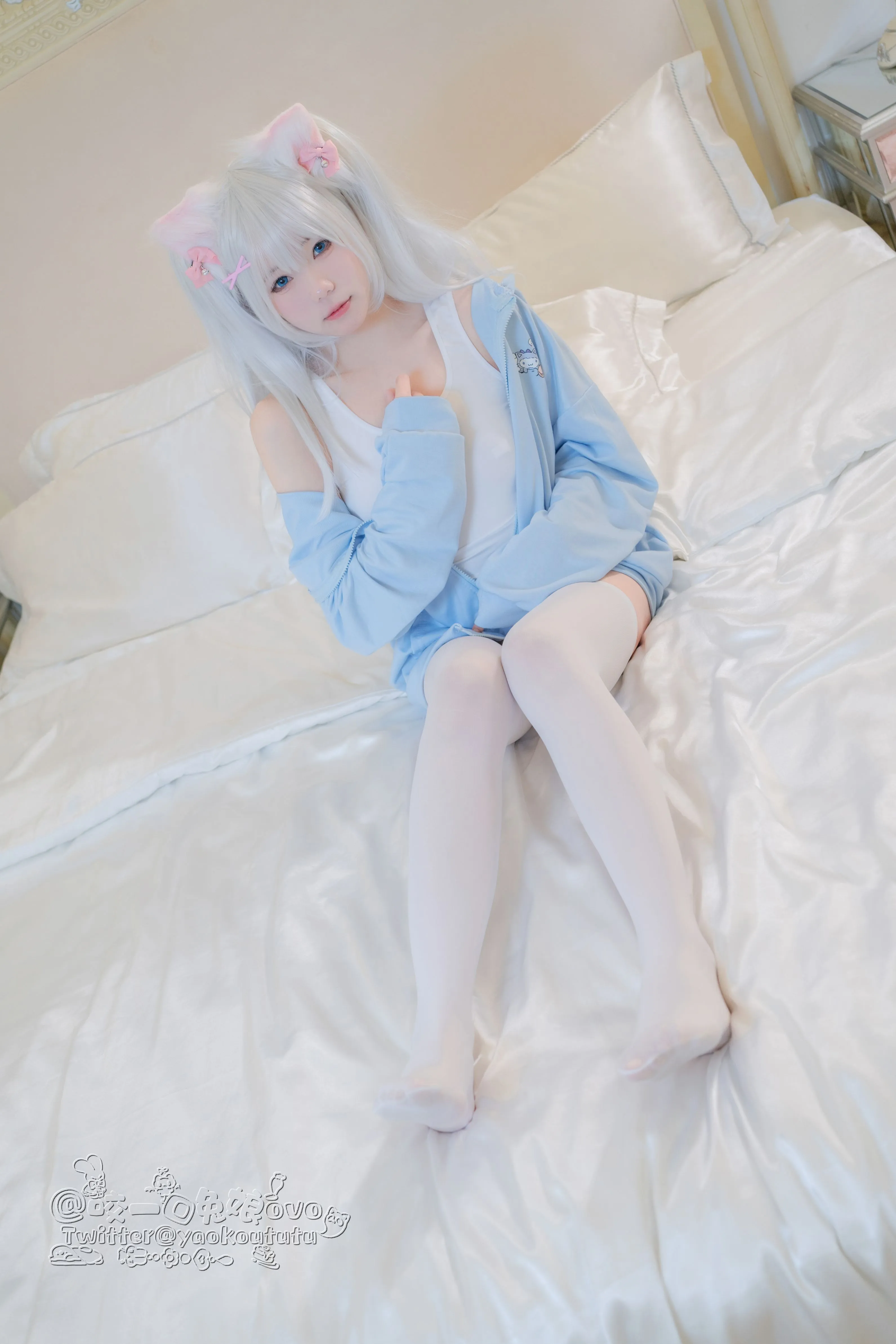 咬一口兔娘黏黏团子兔做你的猫56P1V0305网红写真