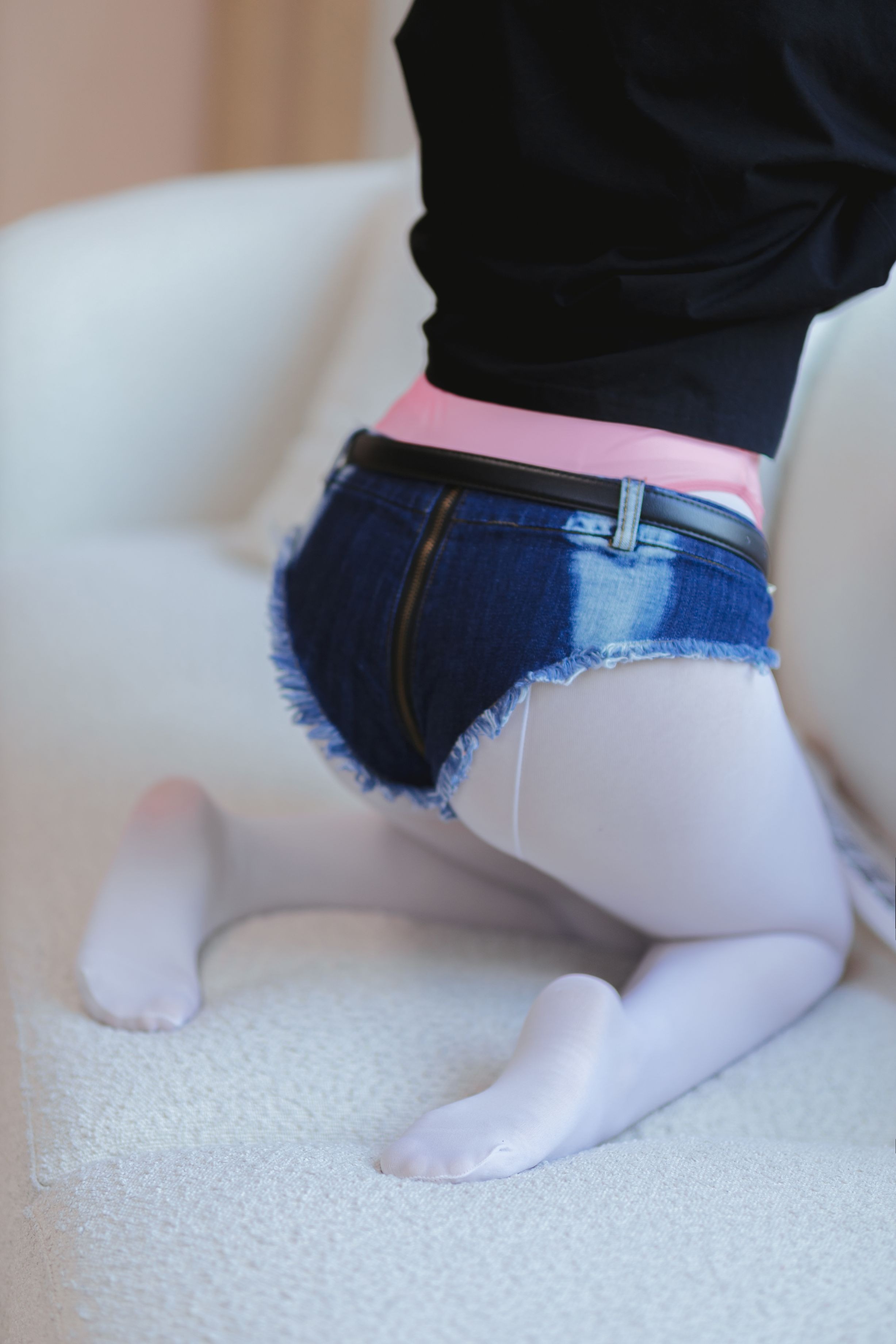 洛桑w伊梓NO001升玖老师38P406MB在线预览