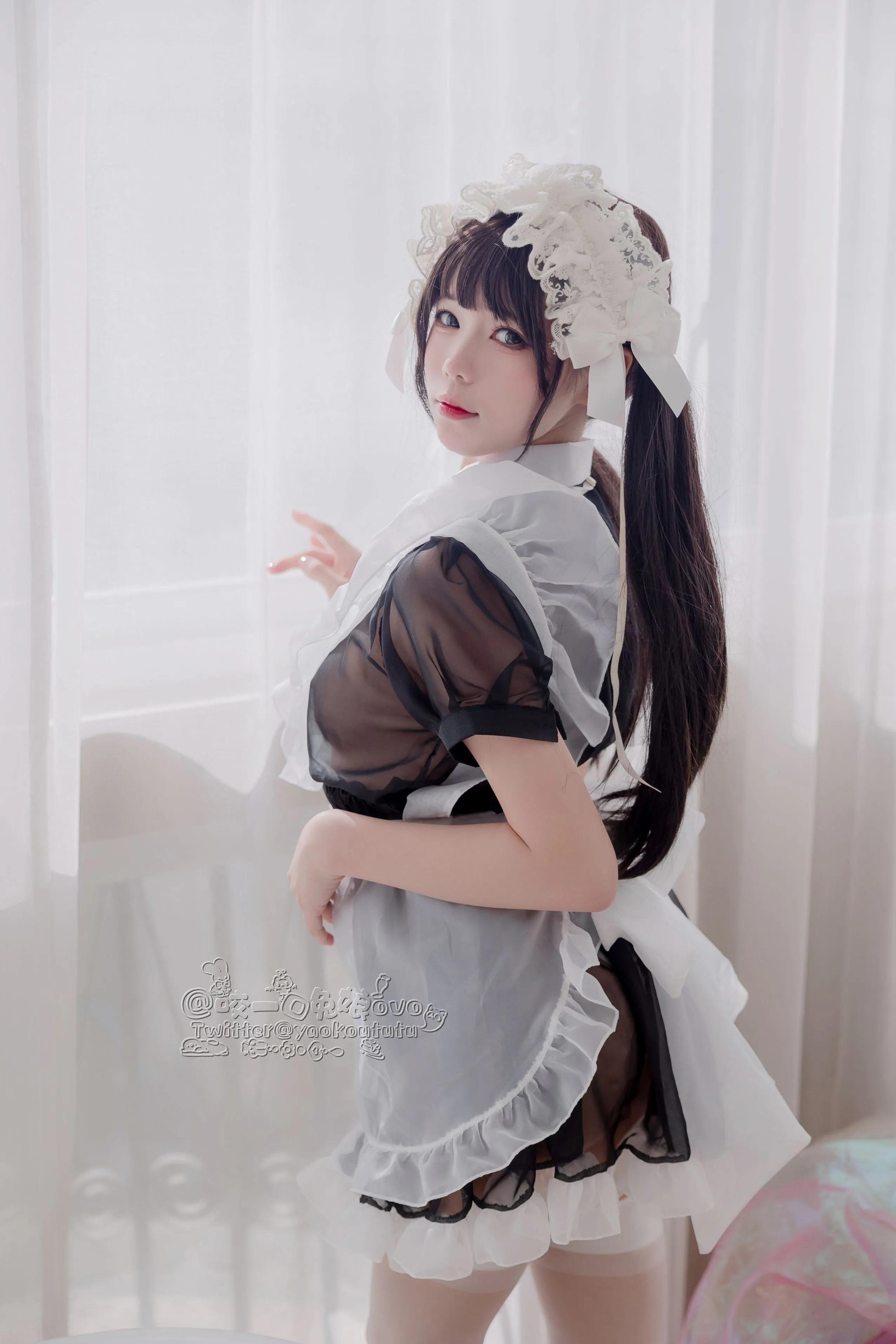 咬一口兔娘黏黏团子兔黑白女仆58P438MB热门写真