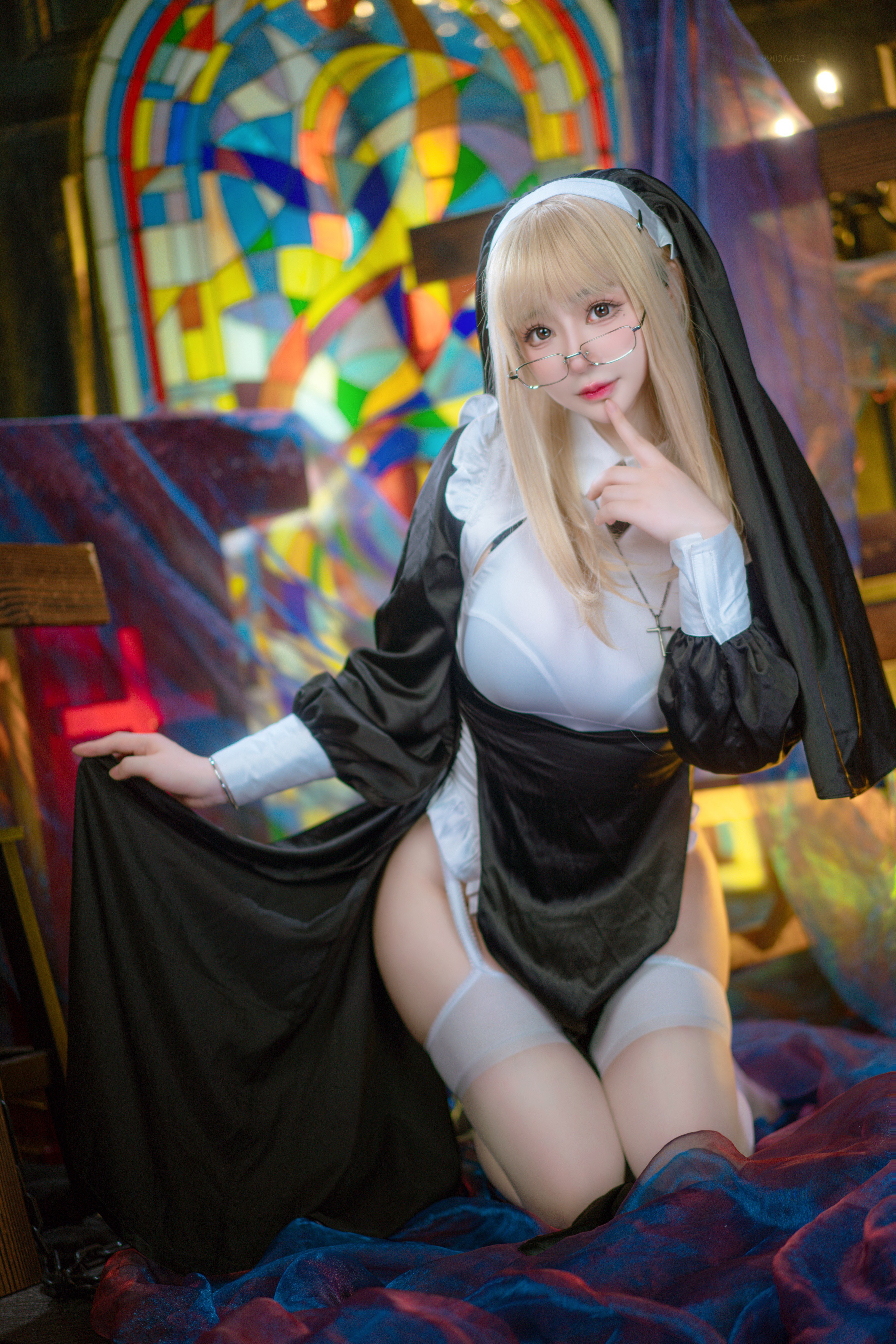 叉子宝宝修女小姐26P144MB高清全套