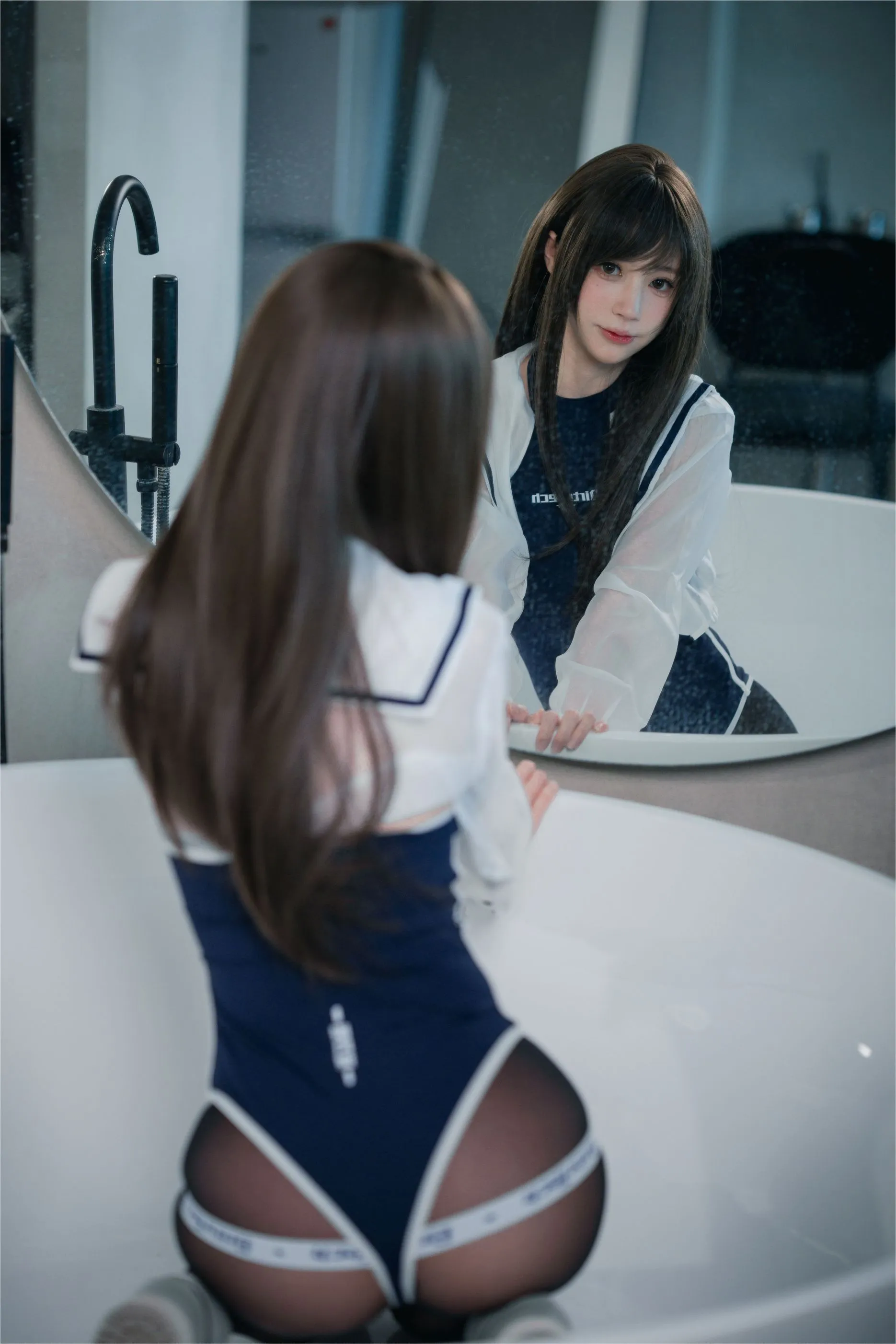西园寺南哥竞泳史莱姆70P20V332GB最新写真