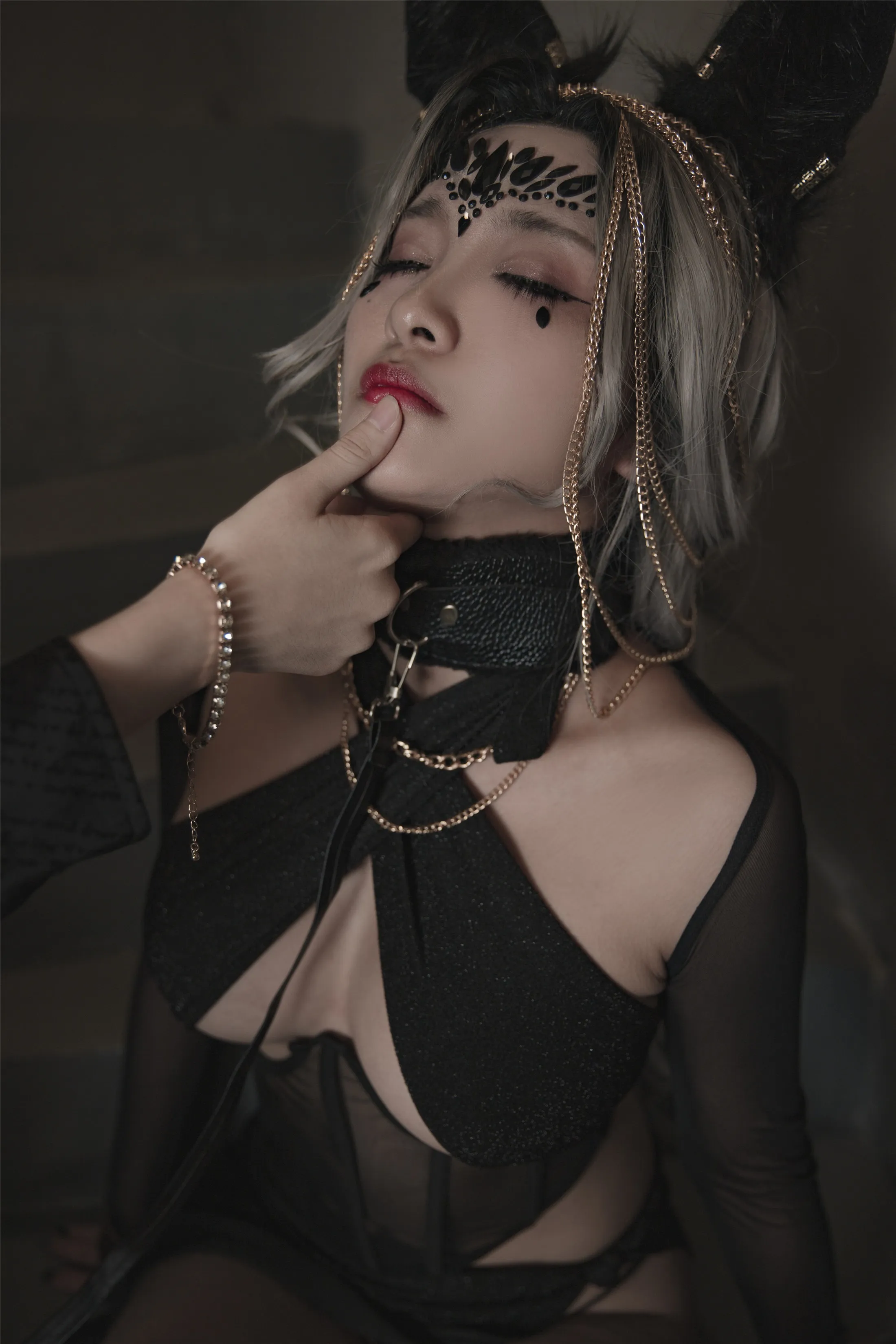洛璃LoLiSAMA狼少女狼女的调教130P0306精选