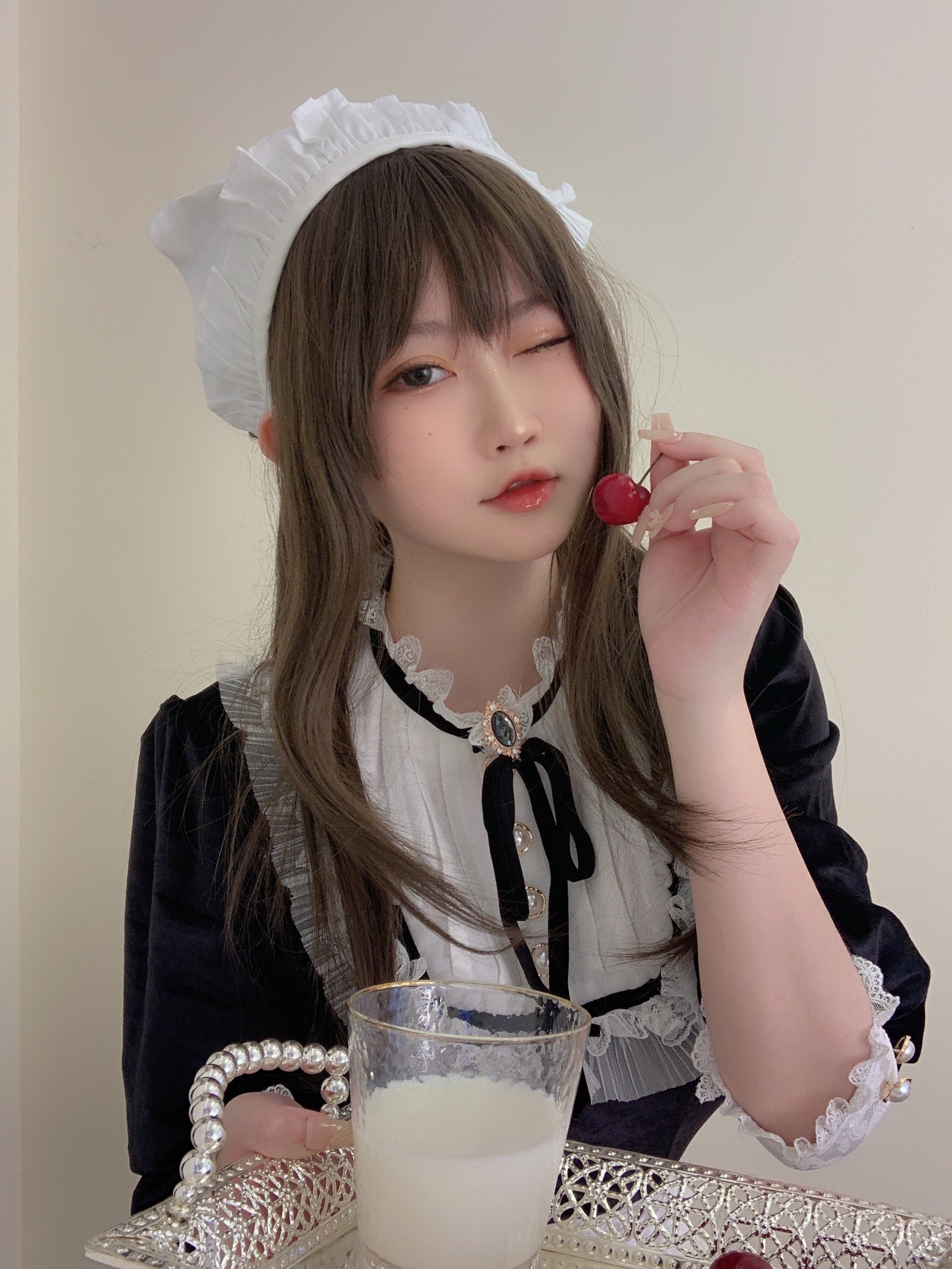 是依酱呀NO49女仆馆长50P5V225MB0402高清写真