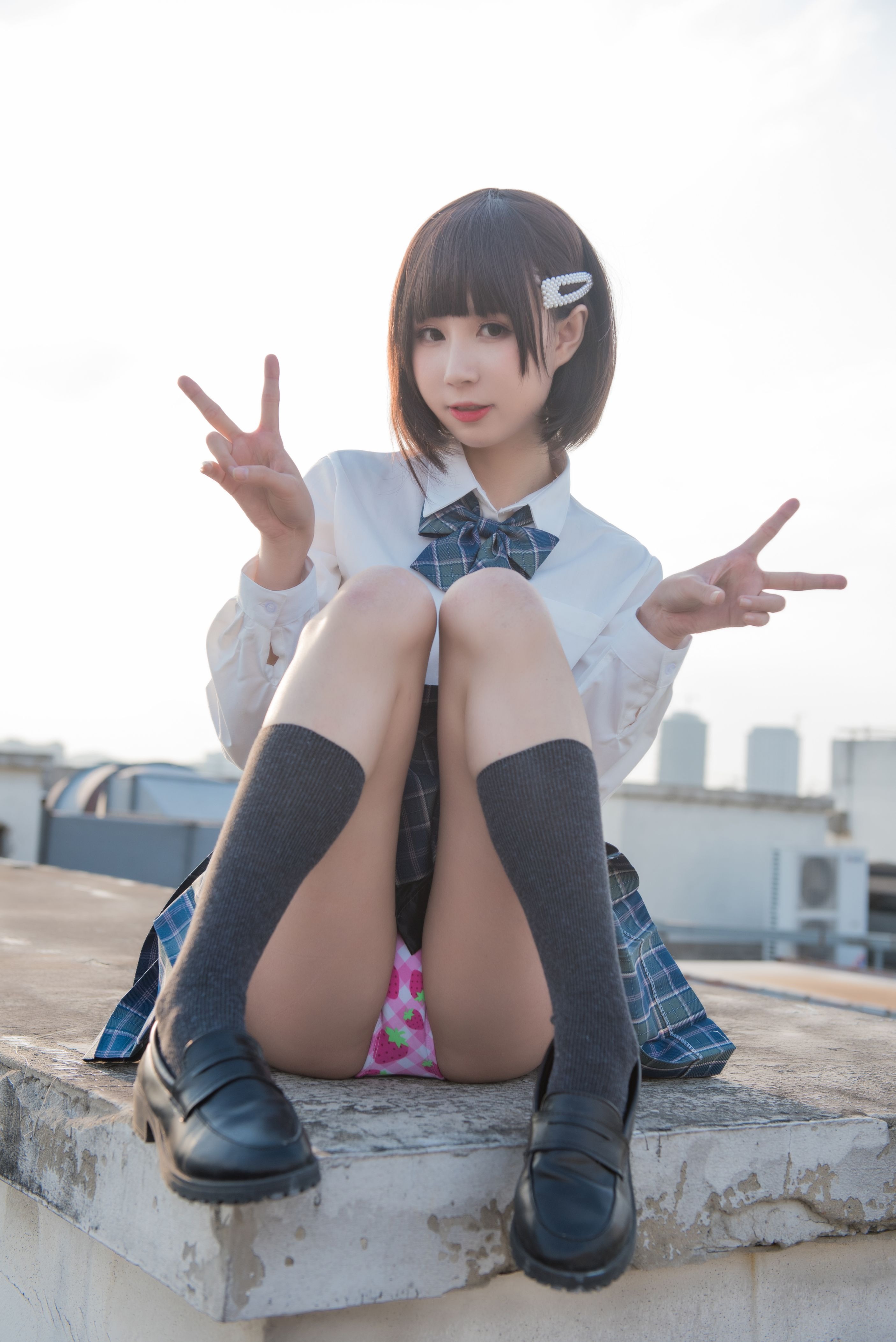 西园寺南歌NO01少女裙底高分推荐