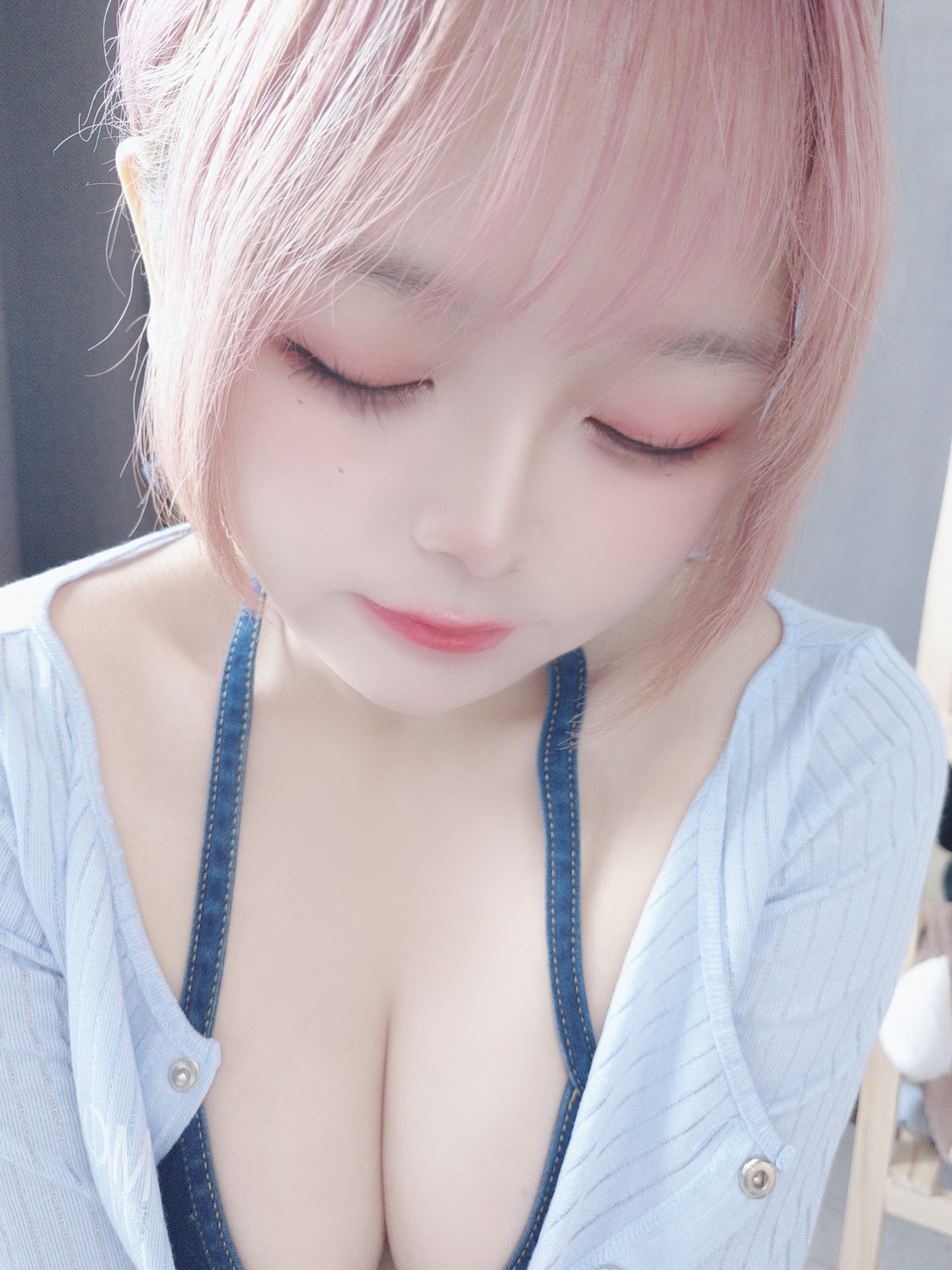 日奈娇牛仔裤自拍80P132MB套图