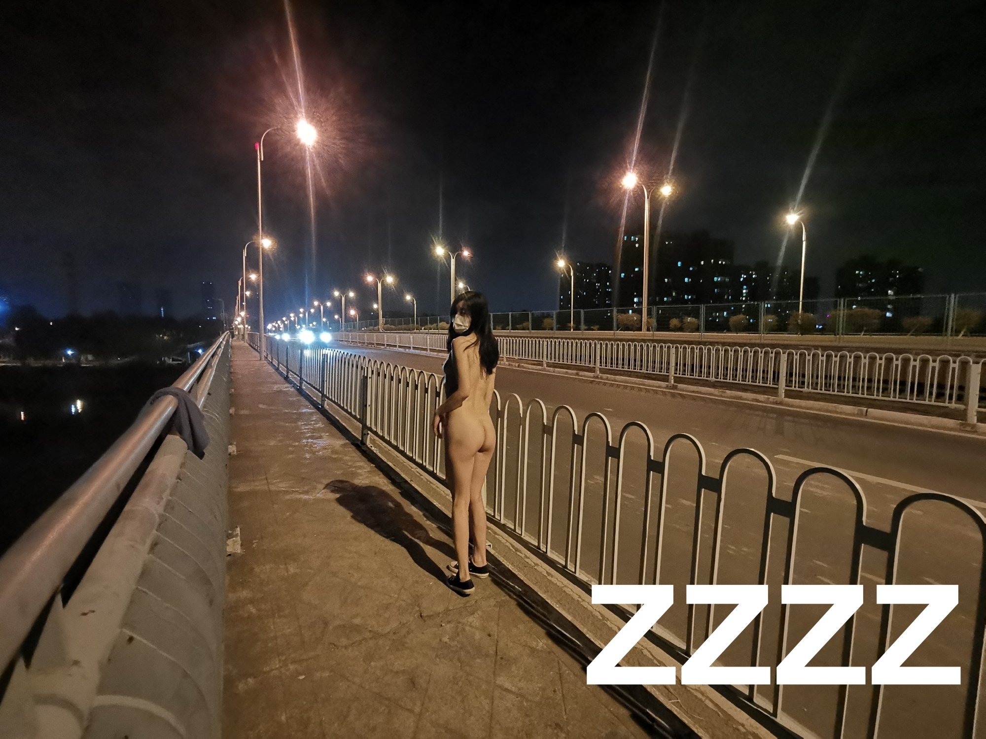 广州情侣ZZZZ全裸露出126P0812免费体验