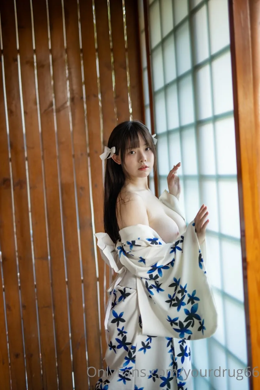 六味帝皇酱夏日和服72P0309分享专区
