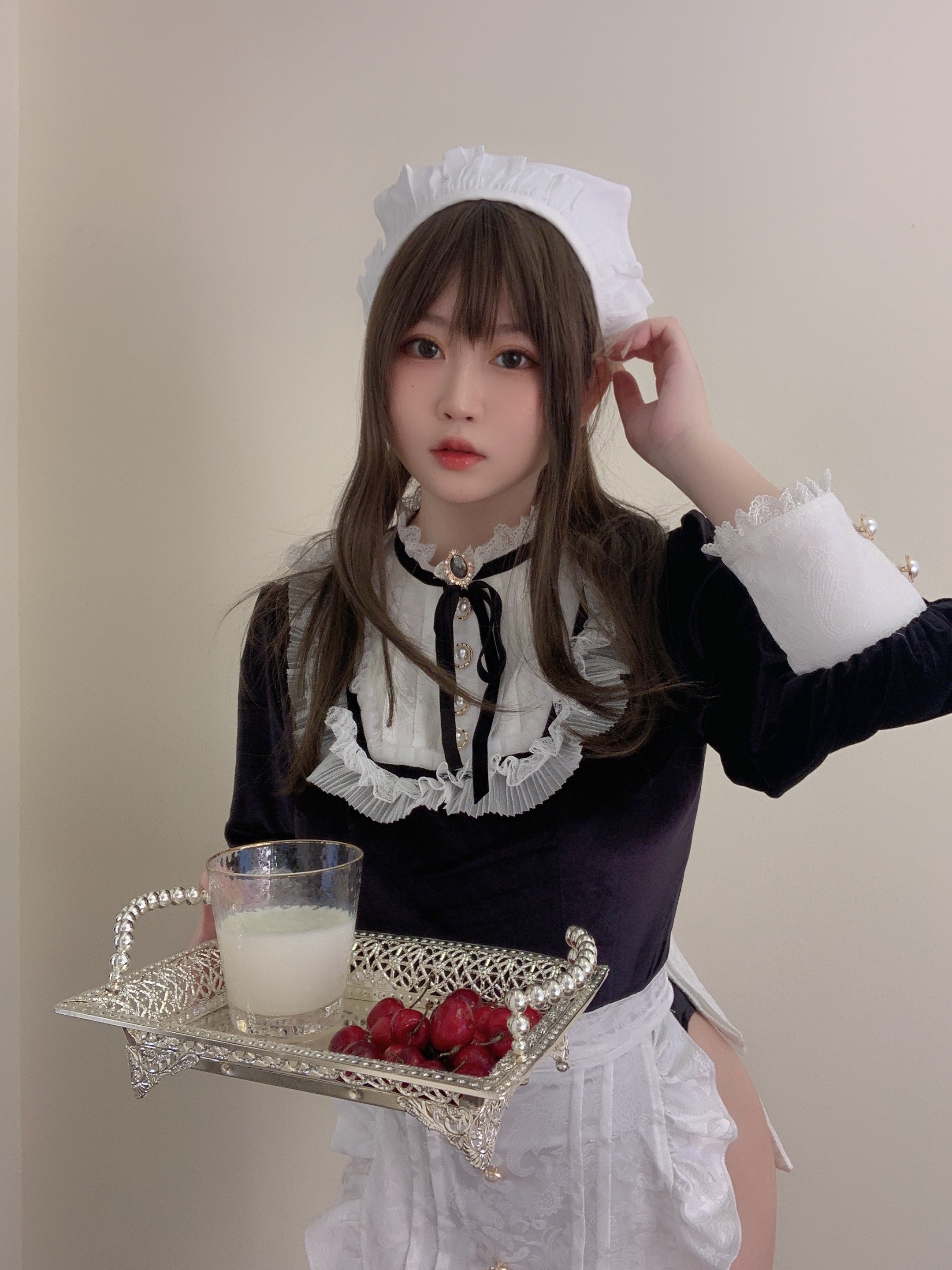 是依酱呀NO49女仆馆长50P5V225MB0402高清写真