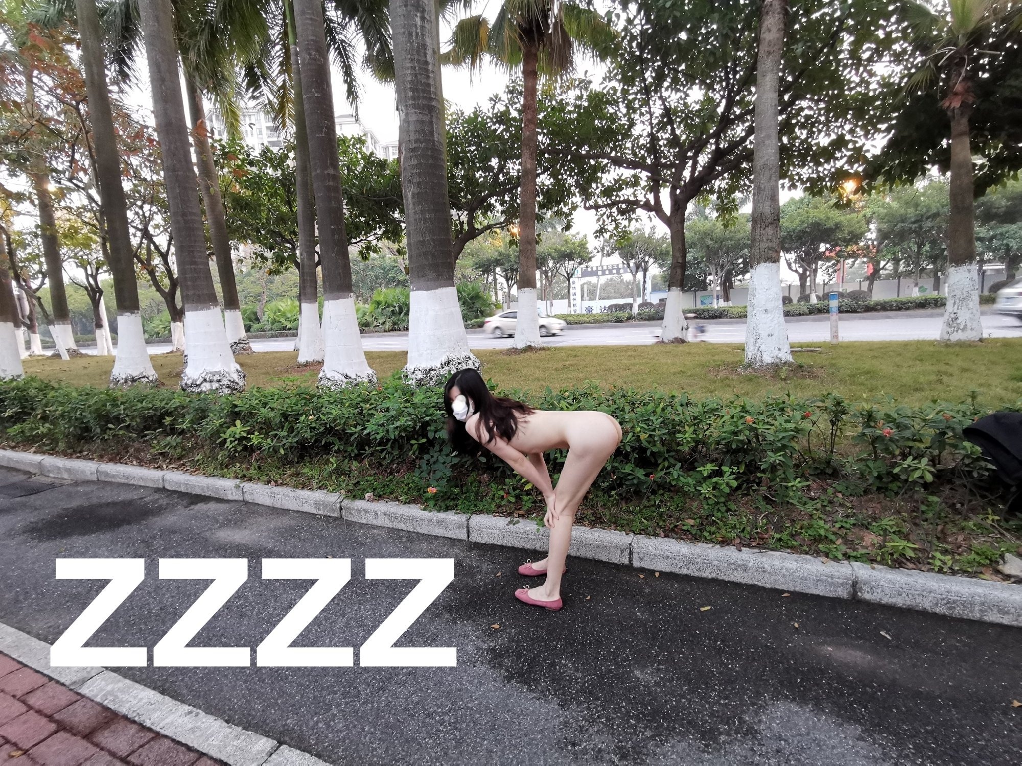 广州情侣ZZZZ全裸露出126P0812免费体验