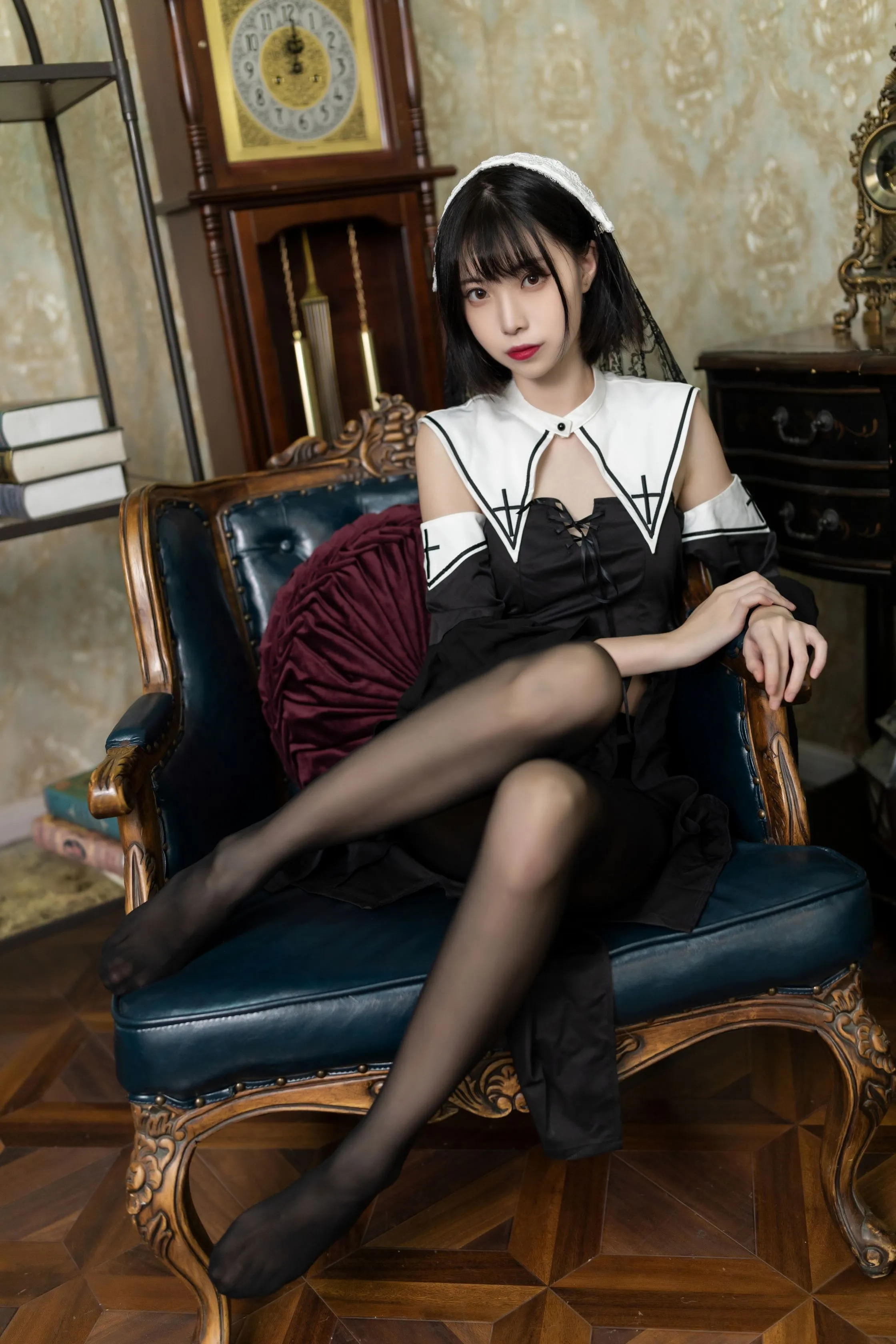 许岚LAN暗黑修女40P640MB免费福利