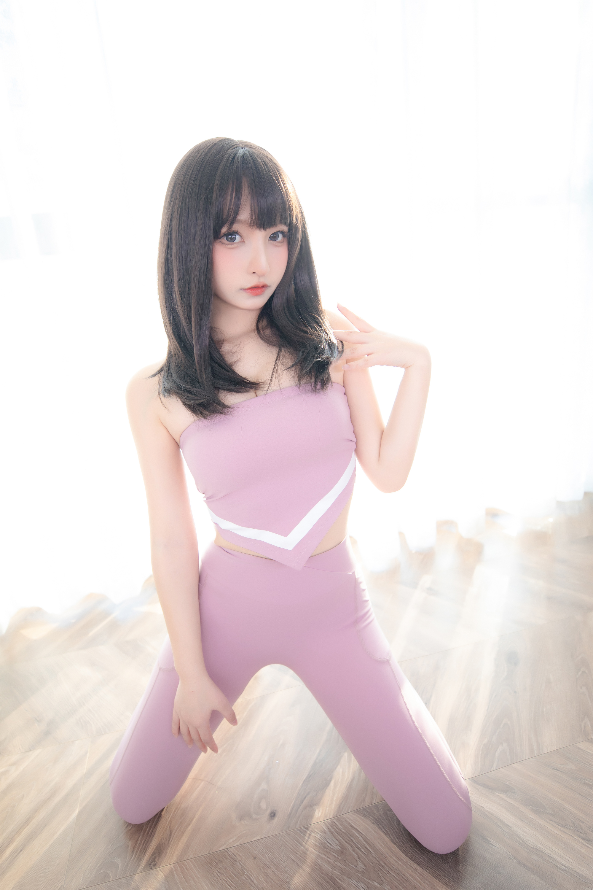 神楽坂真冬草莓蜜桃75P143MB免费资源