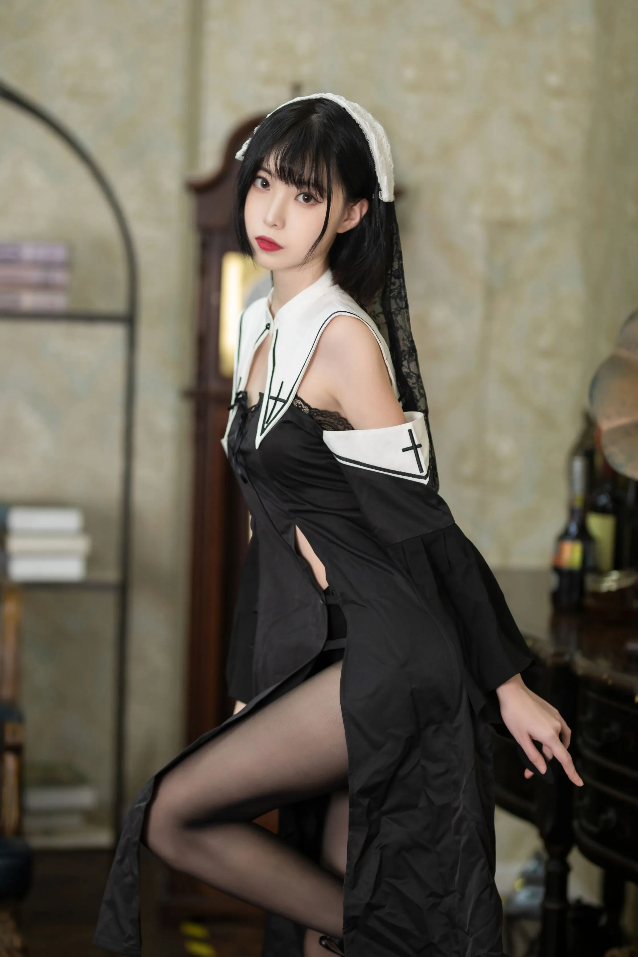 许岚LAN暗黑修女40P640MB免费福利