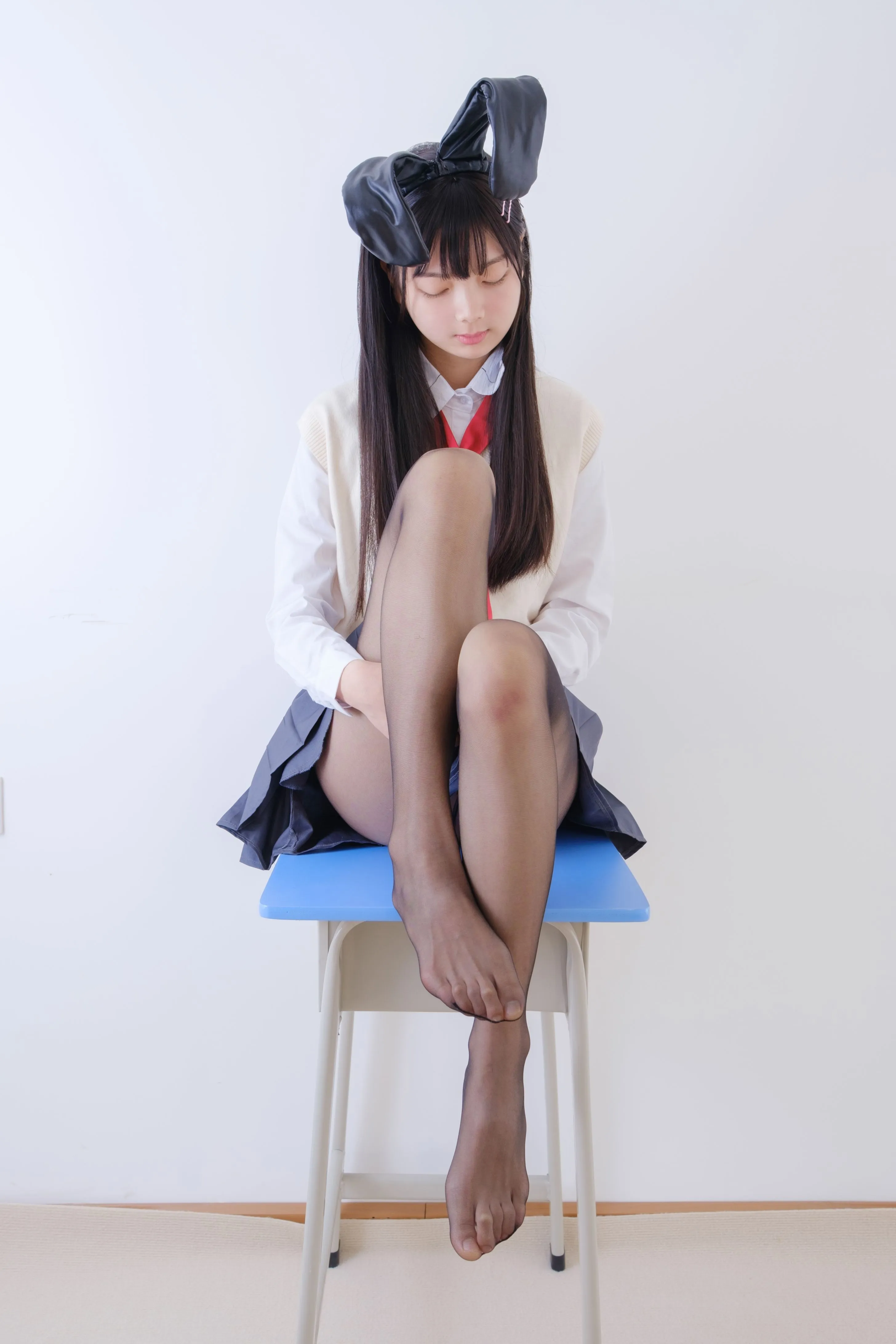 VIP夜夜麻衣学姐87P1V306G青春猪头麻衣学姐cos夜夜87图1视频306G首发资源