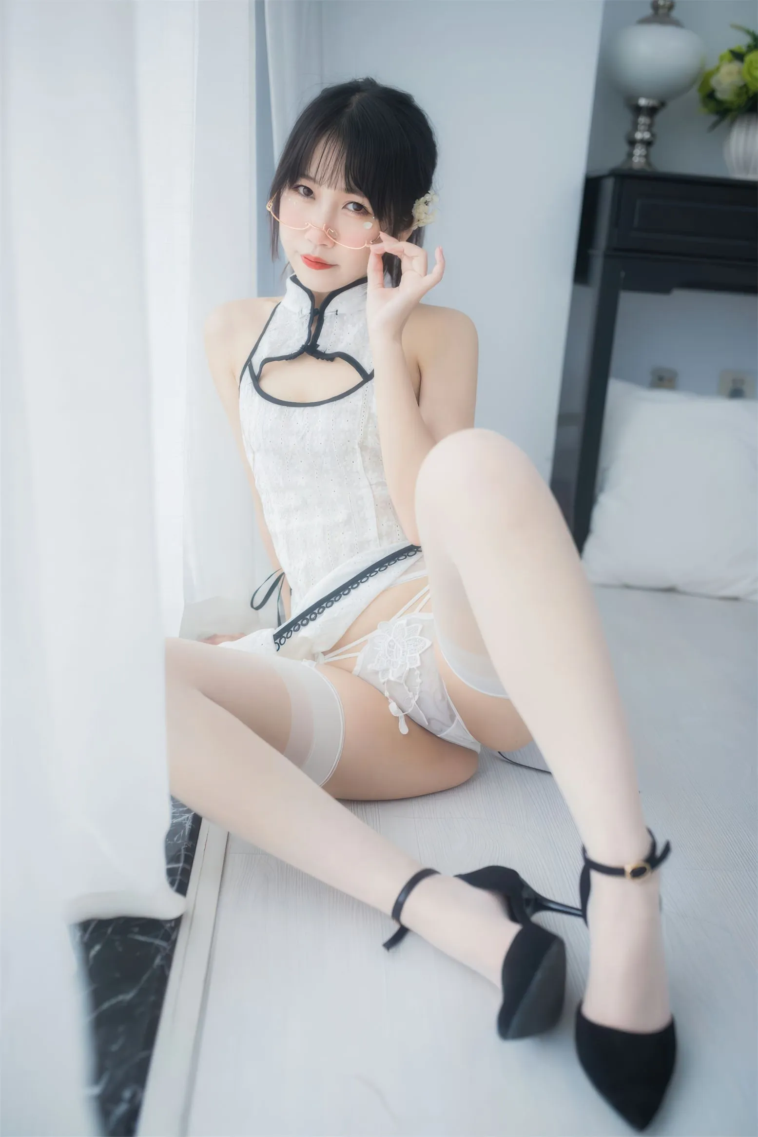 不呆猫人妻白旗袍0419作品集