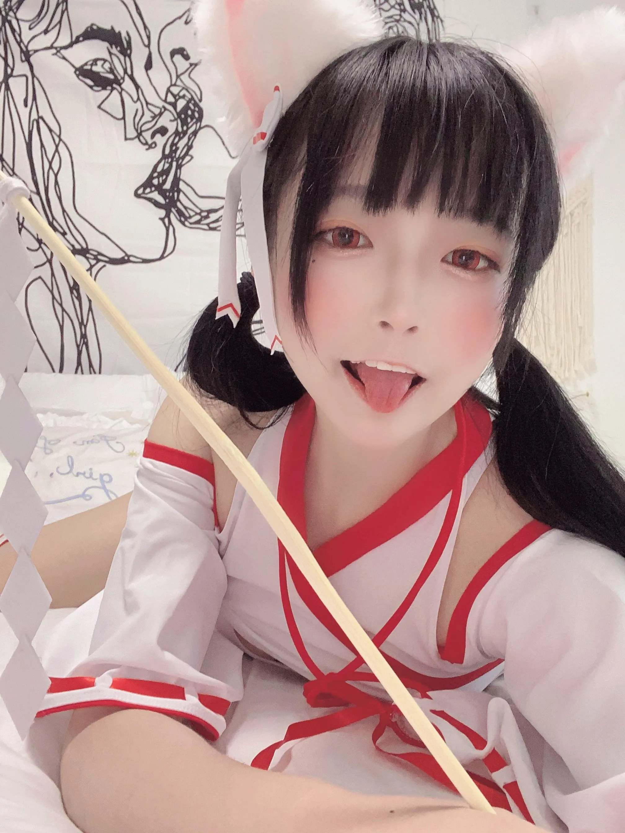 佳佳好难啊神社巫女40P6V273MB0522高清无水印