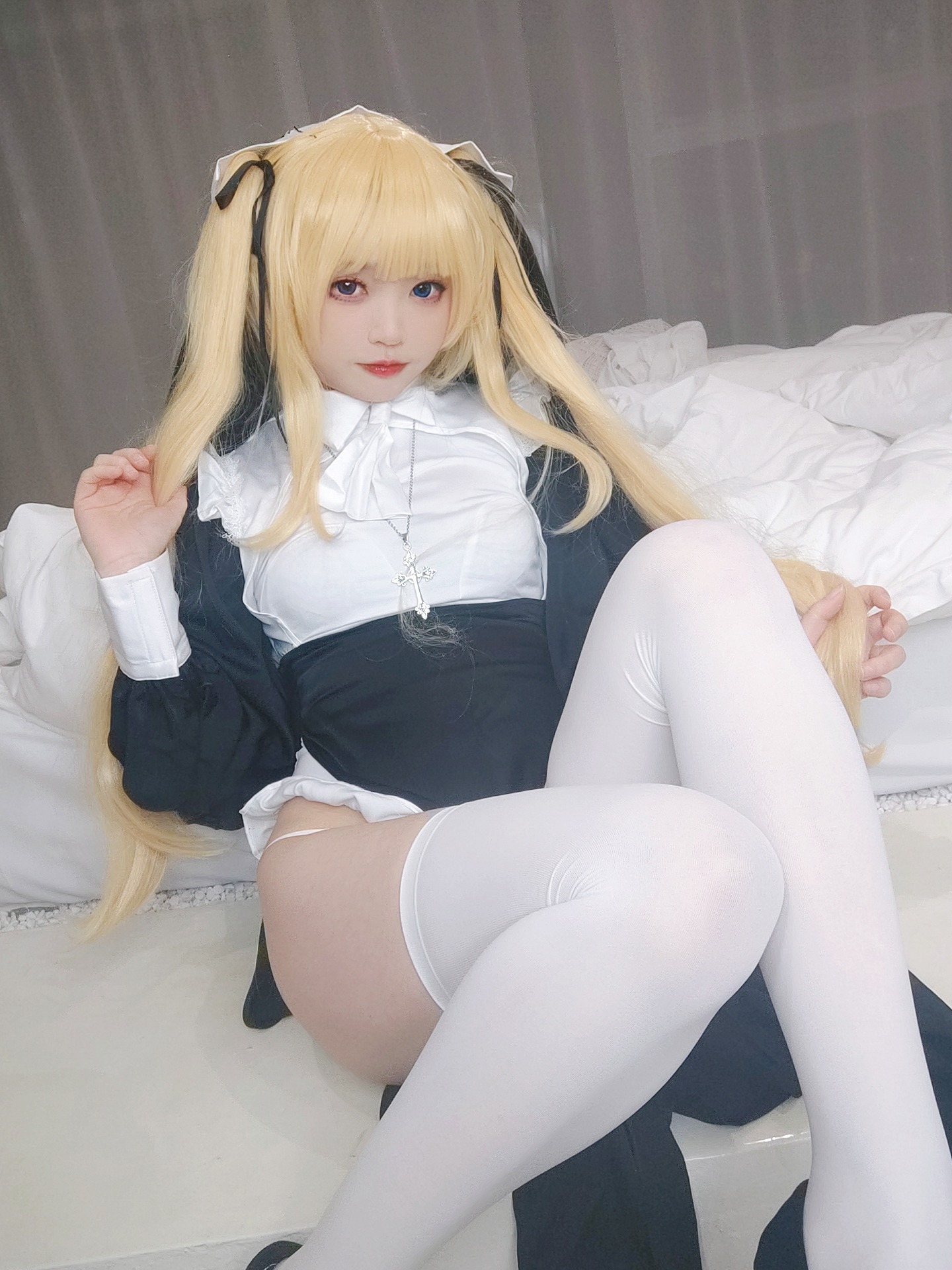 神沢永莉英梨梨修女自拍129P200MB高清写真
