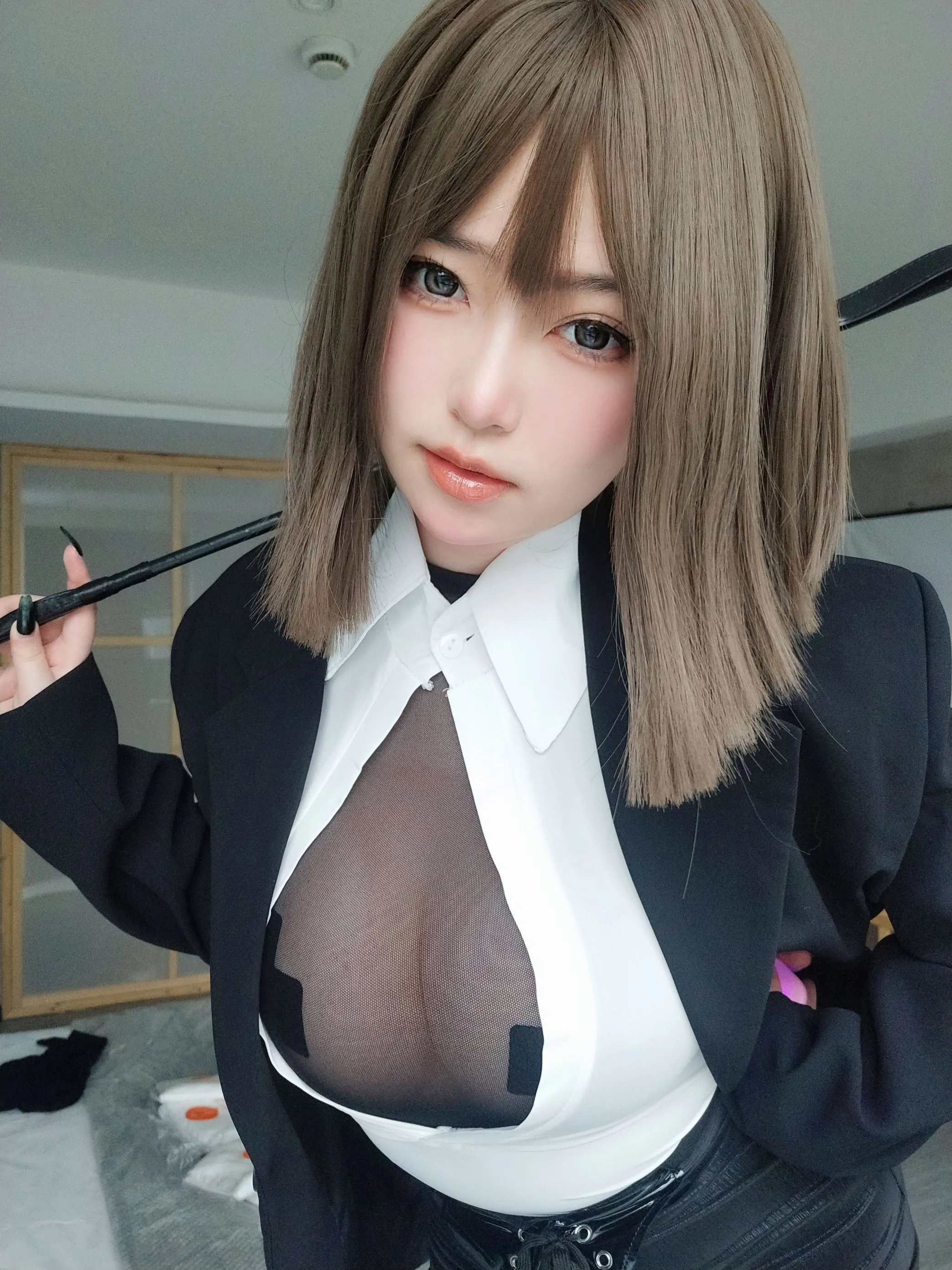 女主K大胆的秘书0101高清图