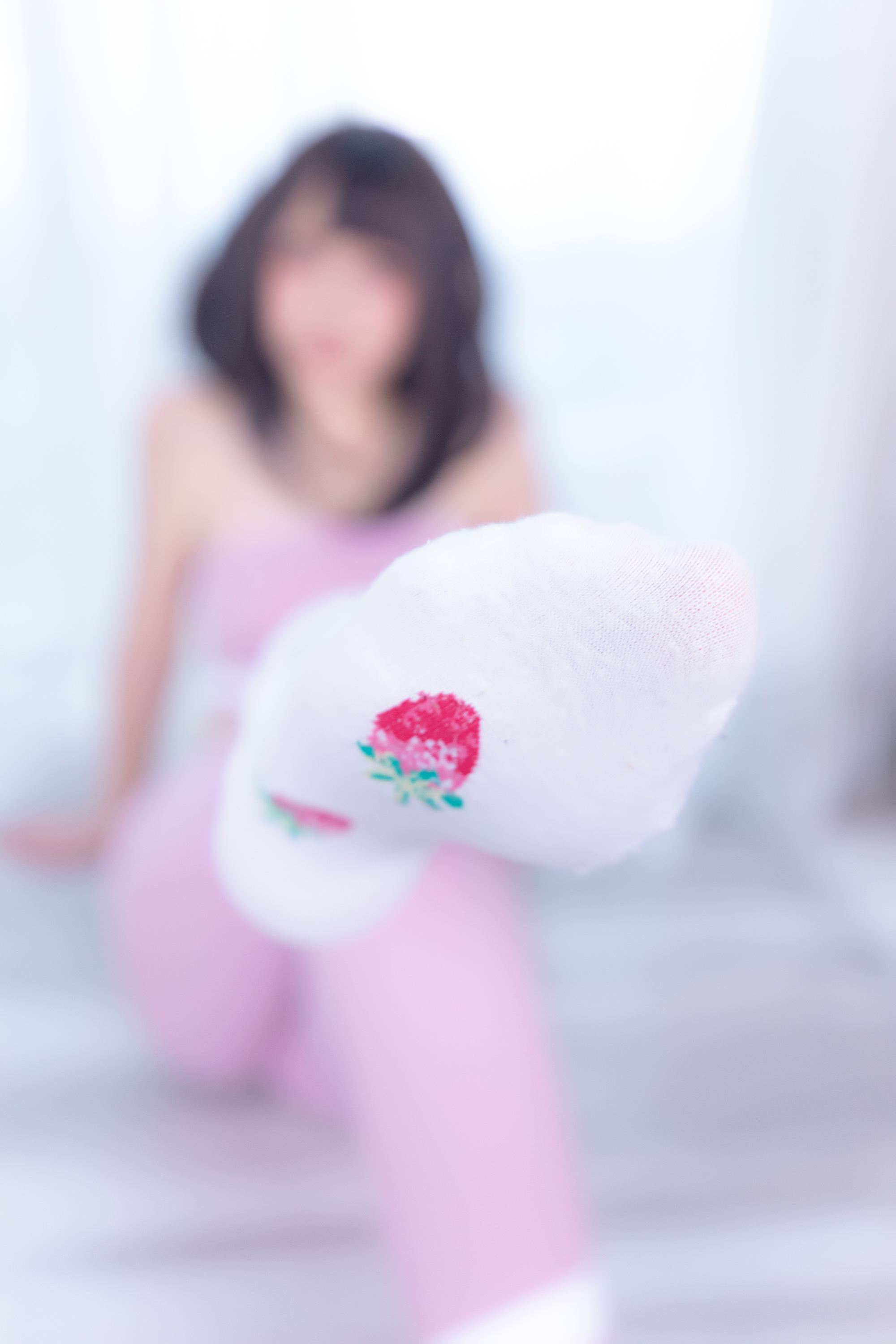 神楽坂真冬草莓蜜桃75P143MB免费资源