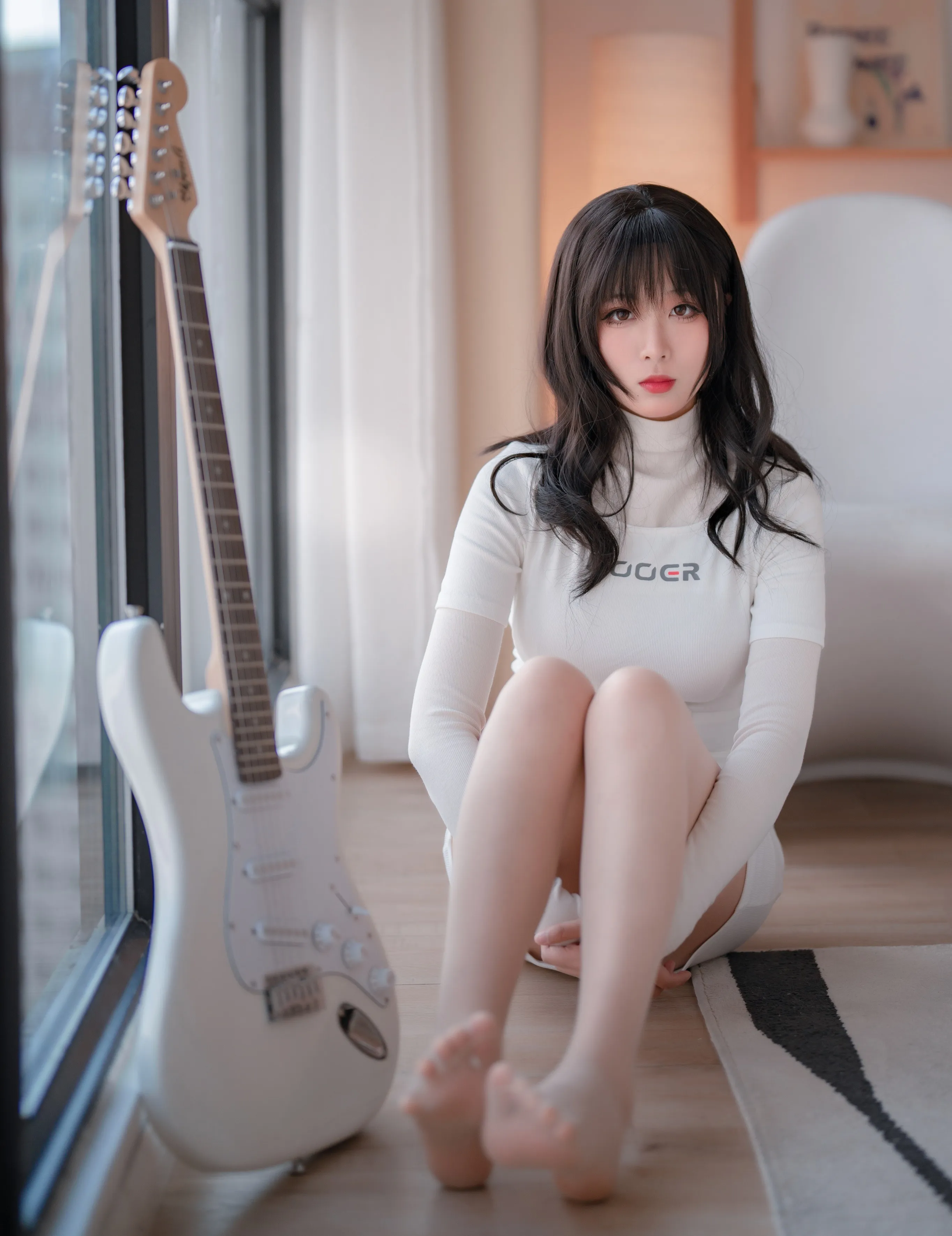 轩萧学姐吉他妹妹肉丝套61P107MB首发资源