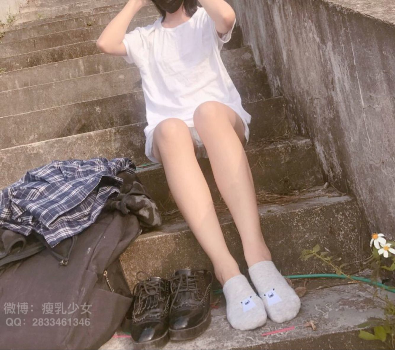 奶肌酱公园露出36P0912人气合集