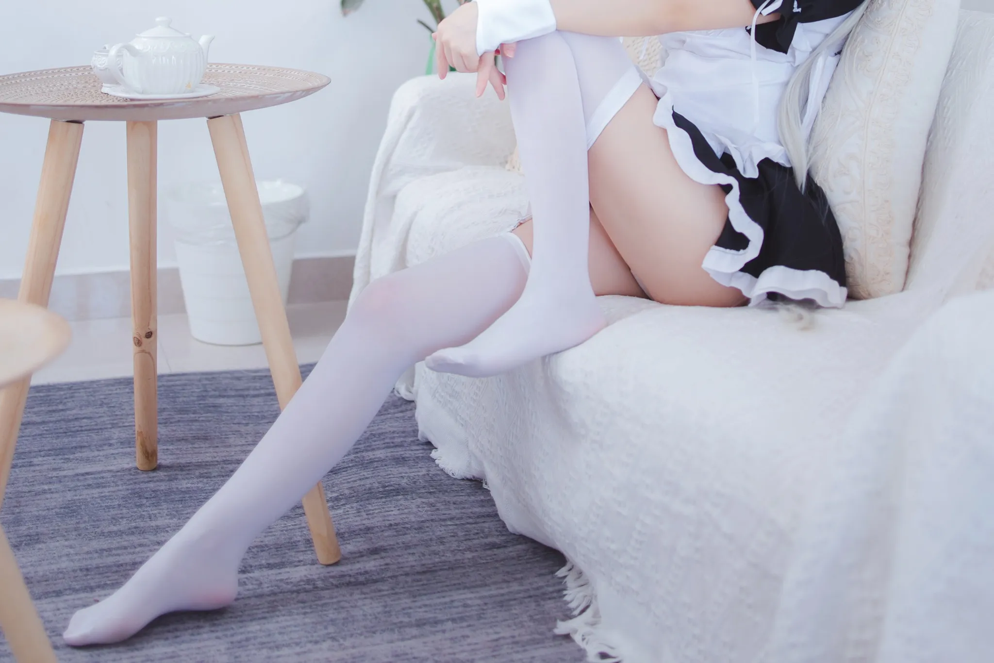 coser衣衣穹妹女仆28P46MB4K图集