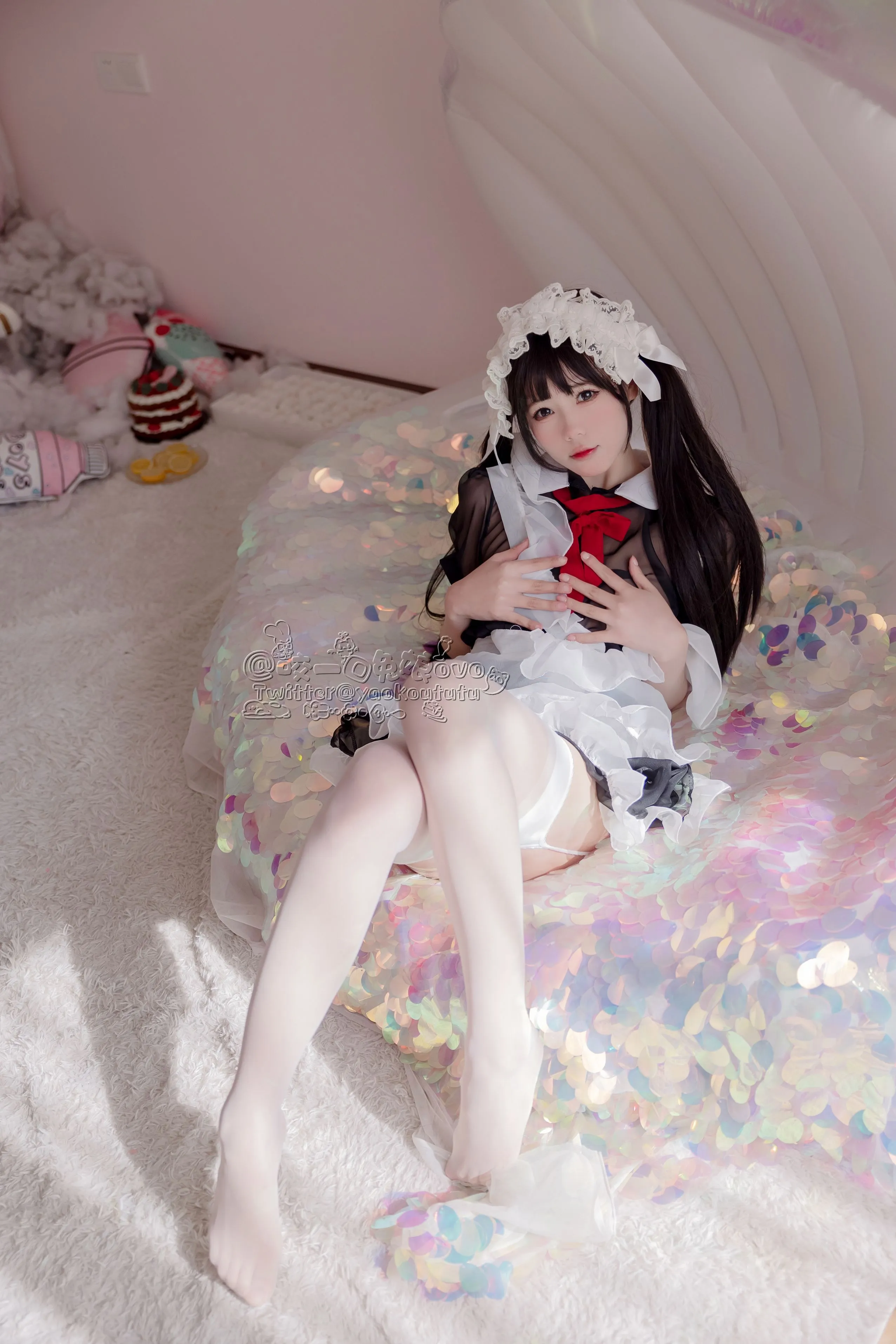 咬一口兔娘黏黏团子兔黑白女仆58P438MB热门写真