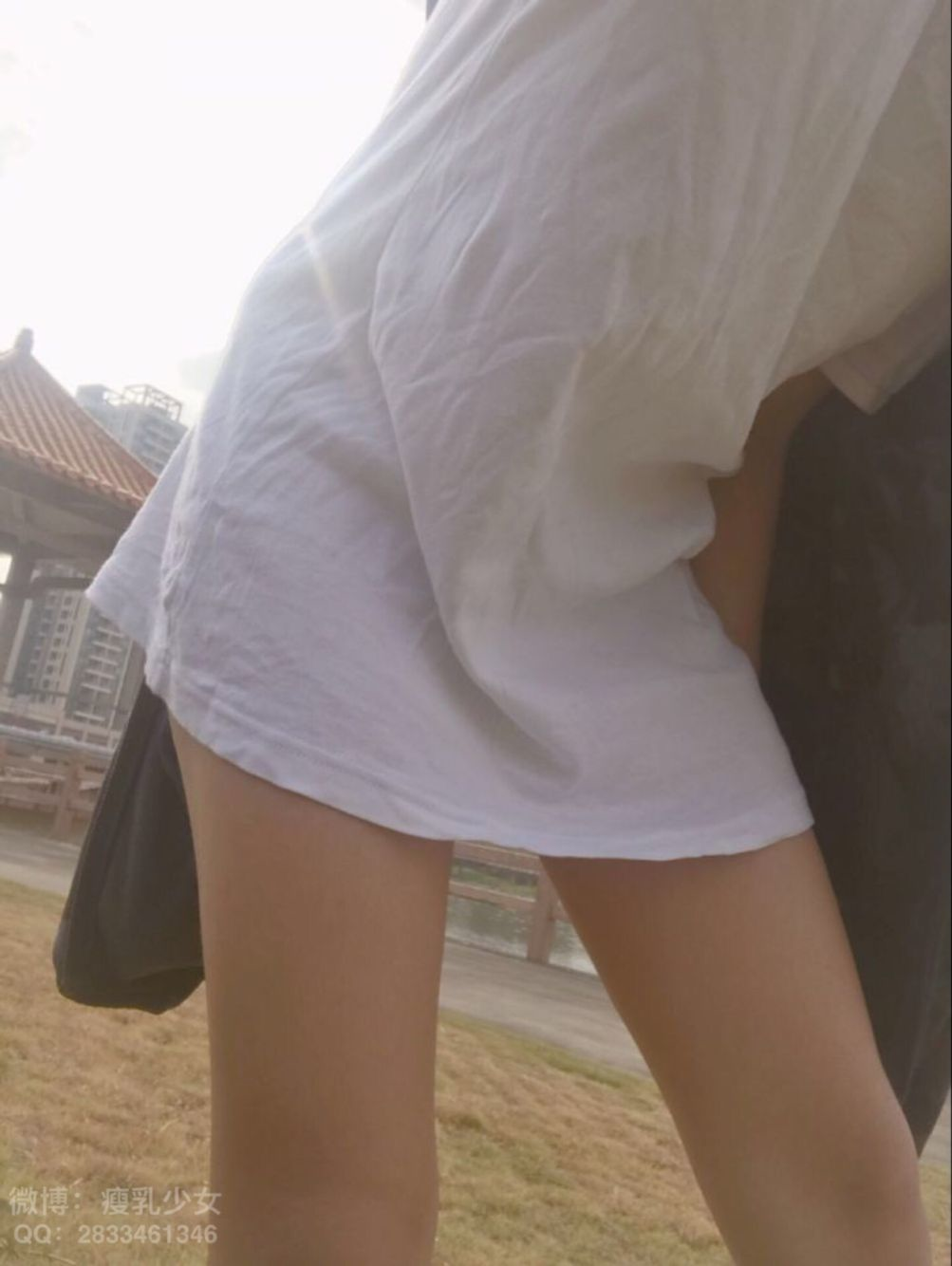奶肌酱公园露出36P0912人气合集