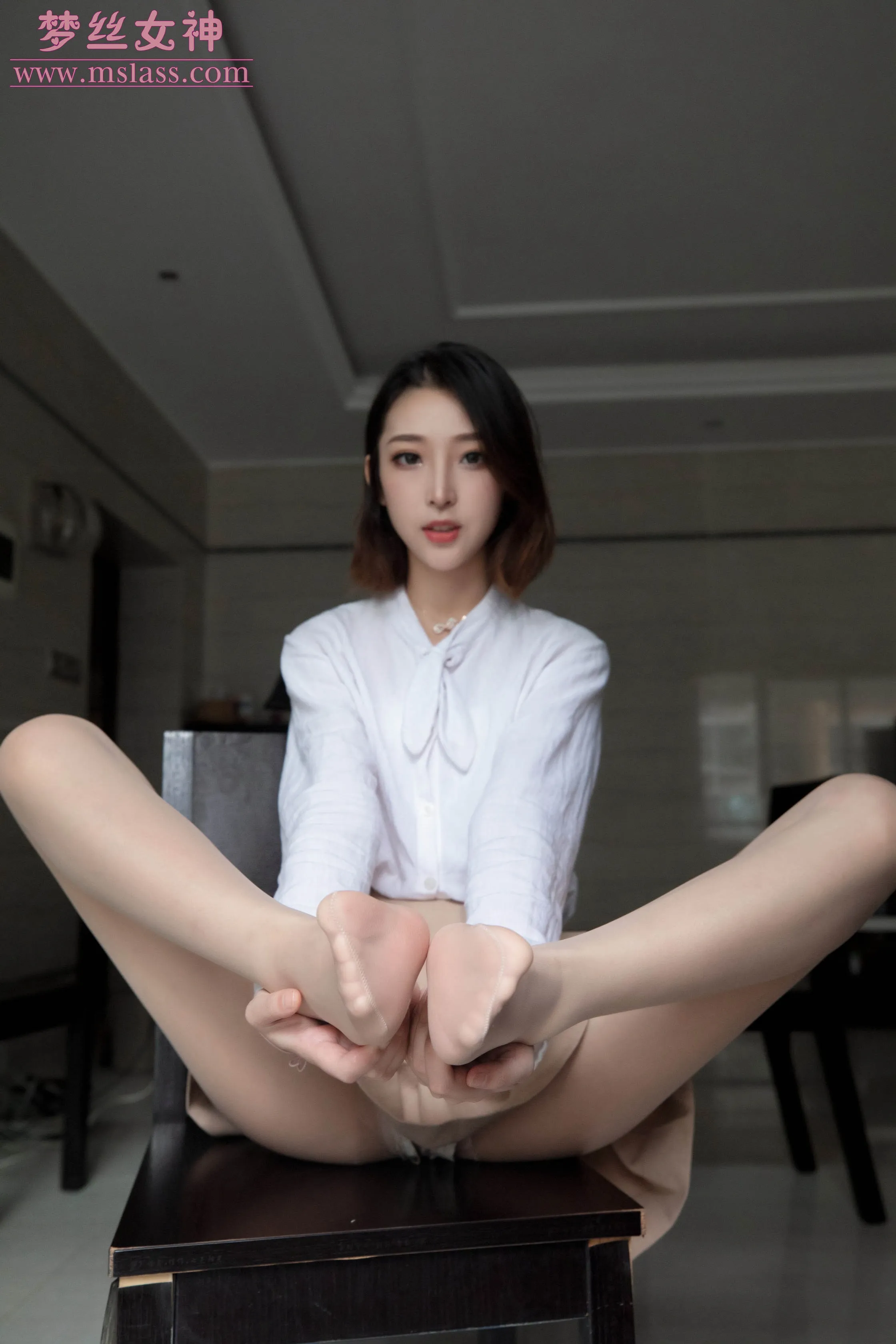 MSLASS梦丝女神乔儿肉色69P1024高清图
