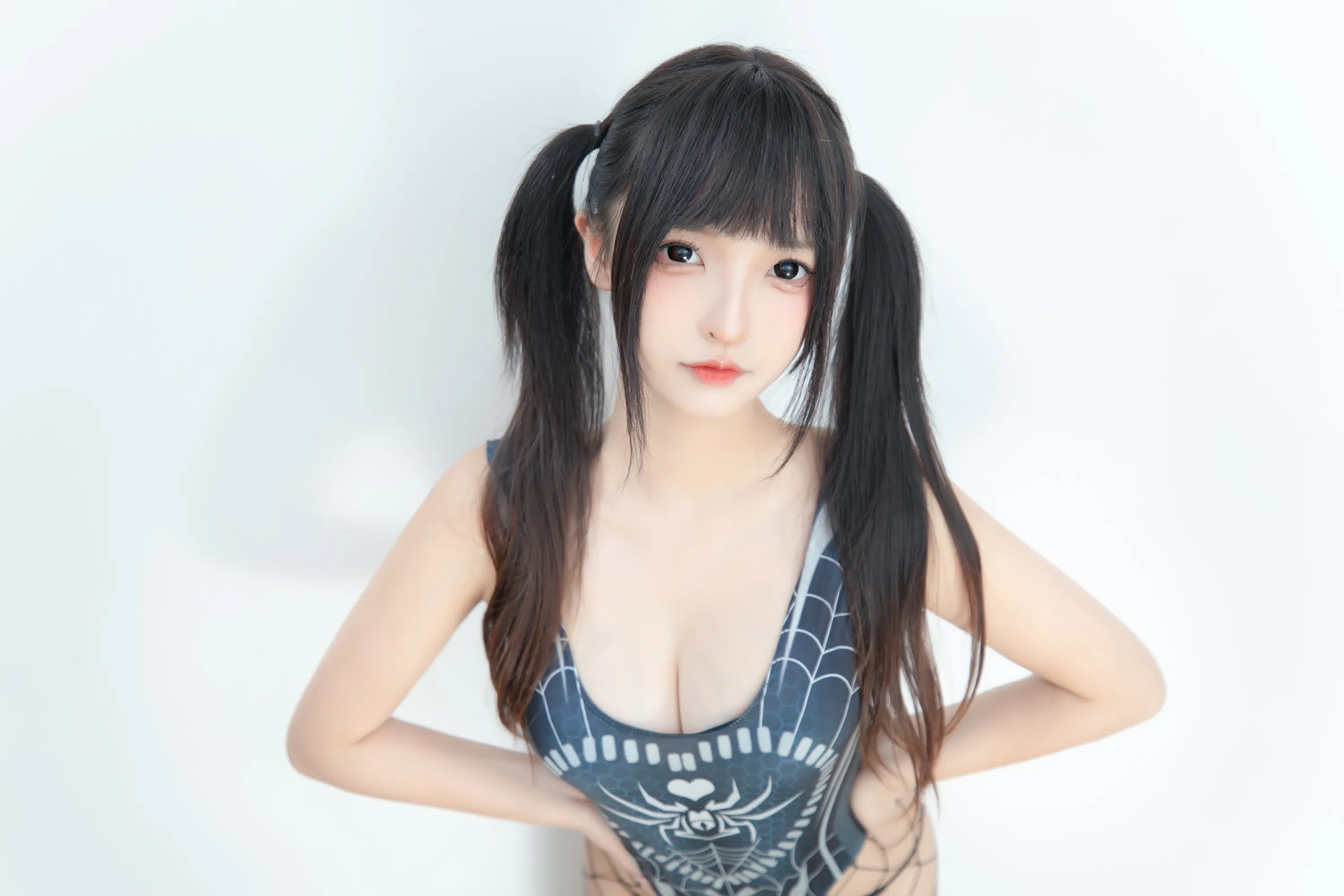神楽坂真冬蜘蛛女孩75P182MB免费资源