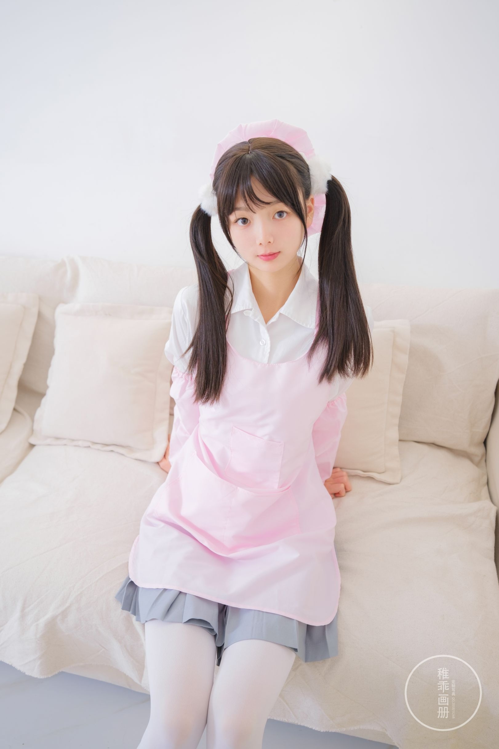 稚乖画册NO06新年福利43P350MB每日更新