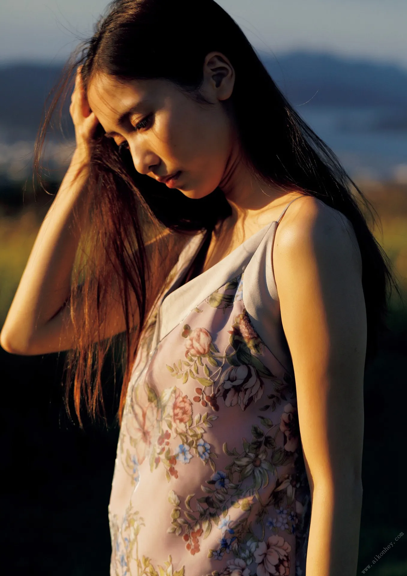 佐野ひなこ写真集COLORS週プレPHOTOBOOK145P1119完整版