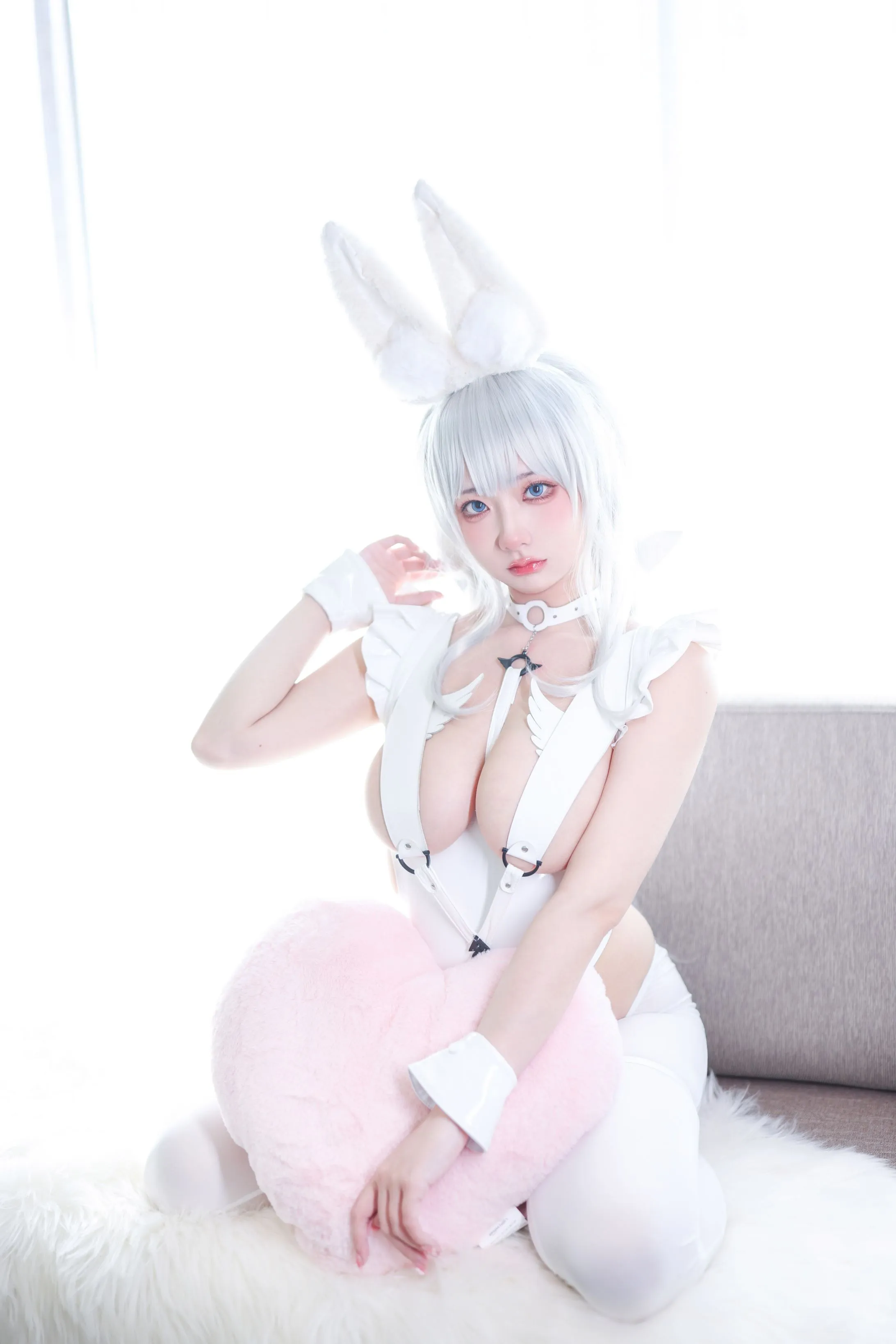 wendydydydy酱油恶毒懒懒的白兔0105高清写真