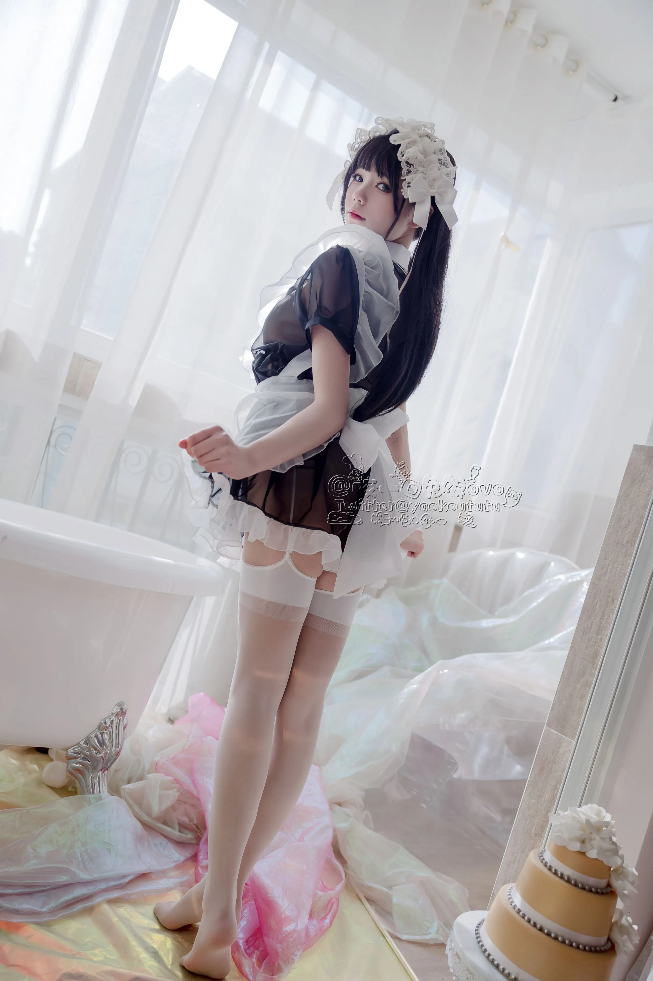 咬一口兔娘黏黏团子兔黑白女仆58P438MB热门写真