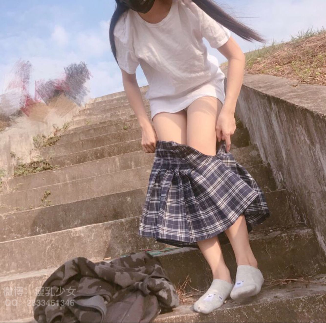 奶肌酱公园露出36P0912人气合集