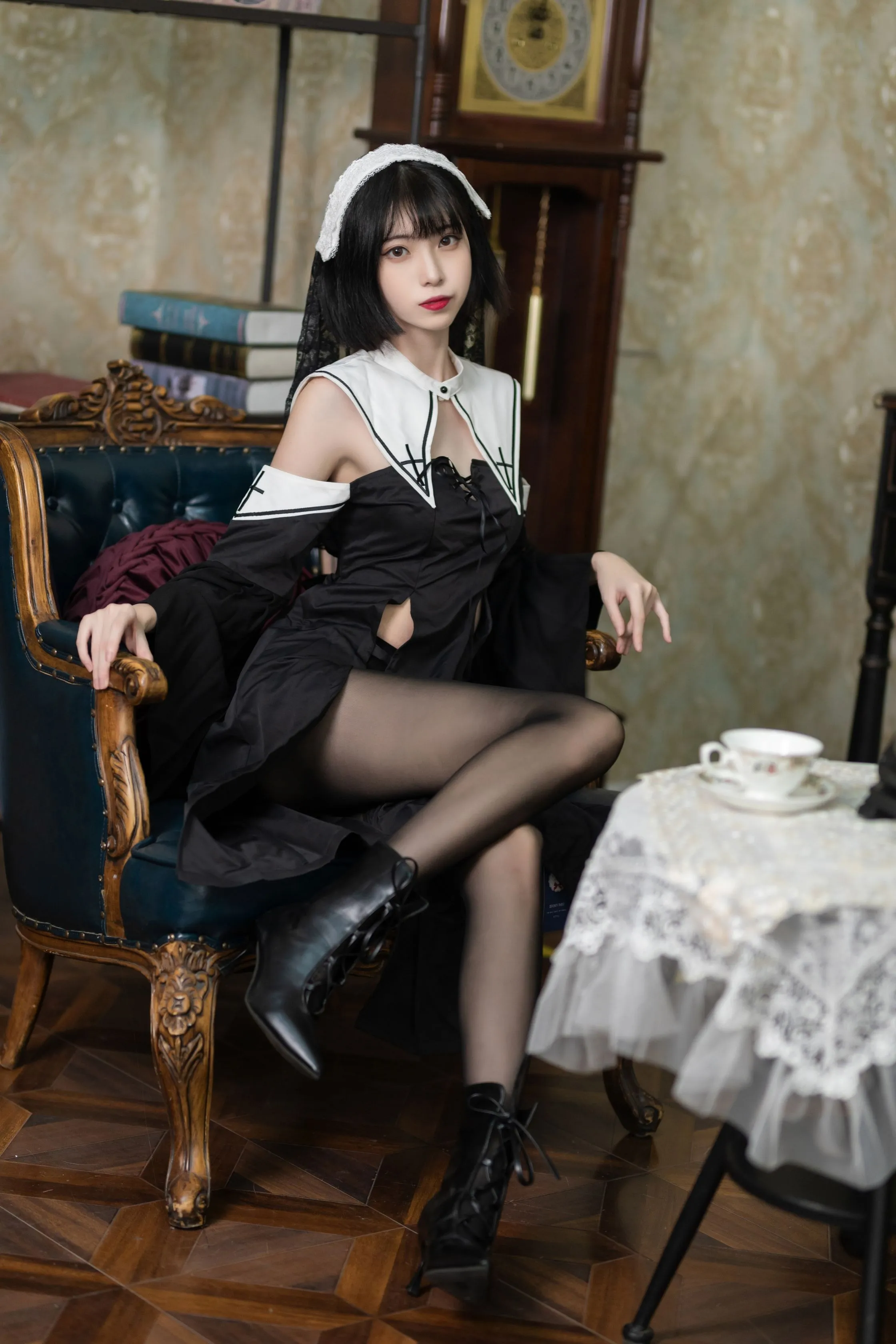 许岚LAN暗黑修女40P640MB免费福利