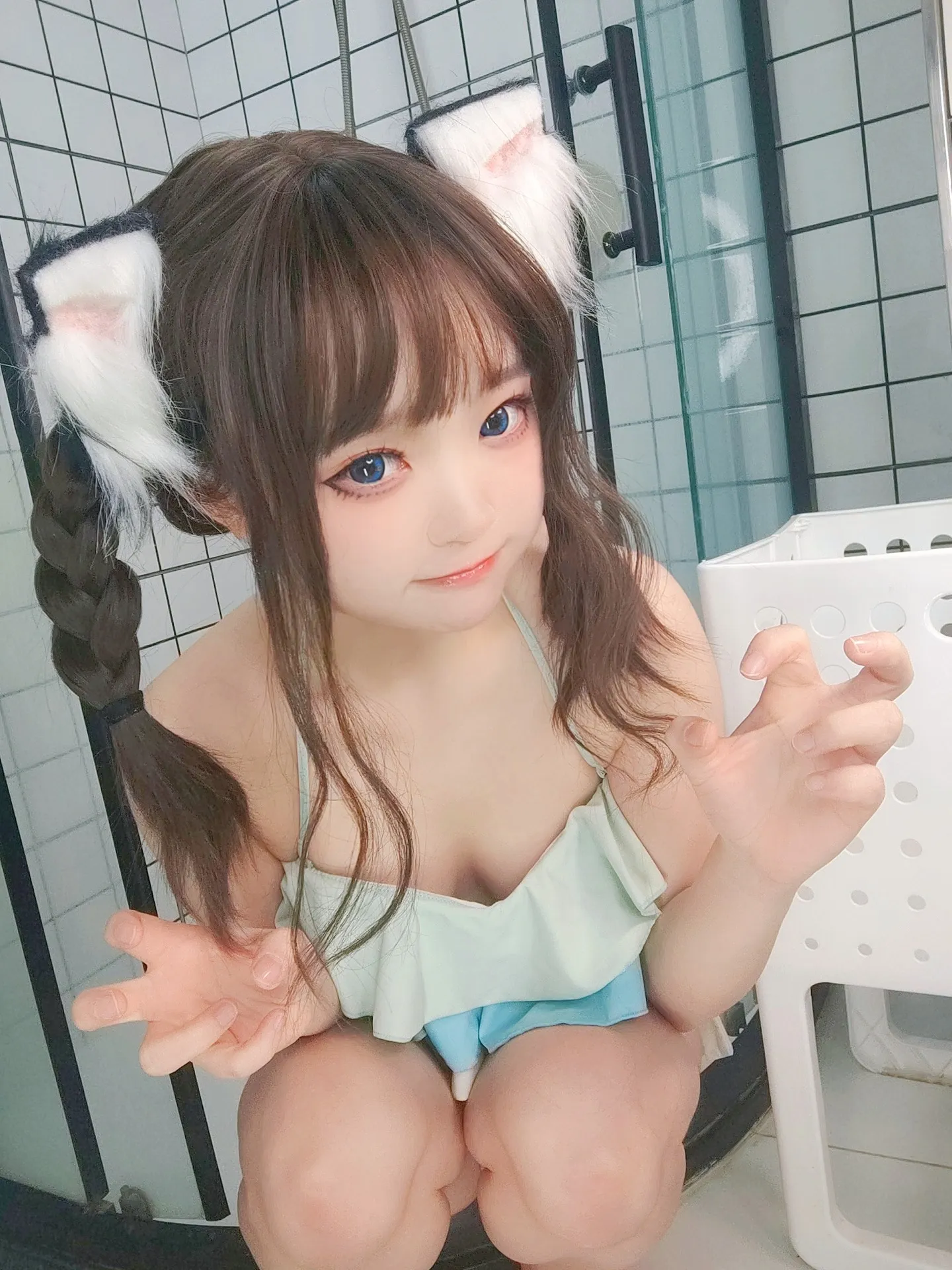 神沢永莉ckt浴室蓝白泳衣辫子70P116MB网红写真